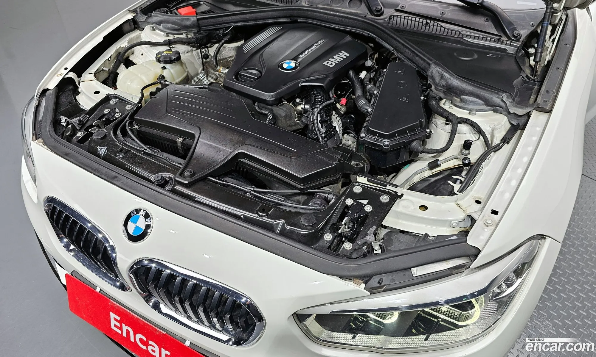 BMW 1 Series F20 118D Sports 5-Door - фотография 8280570