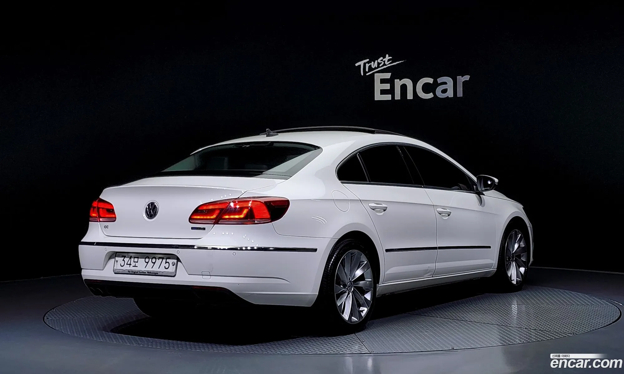 Volkswagen New Cc 20 Tdi Bluemotion - фотография 8274783