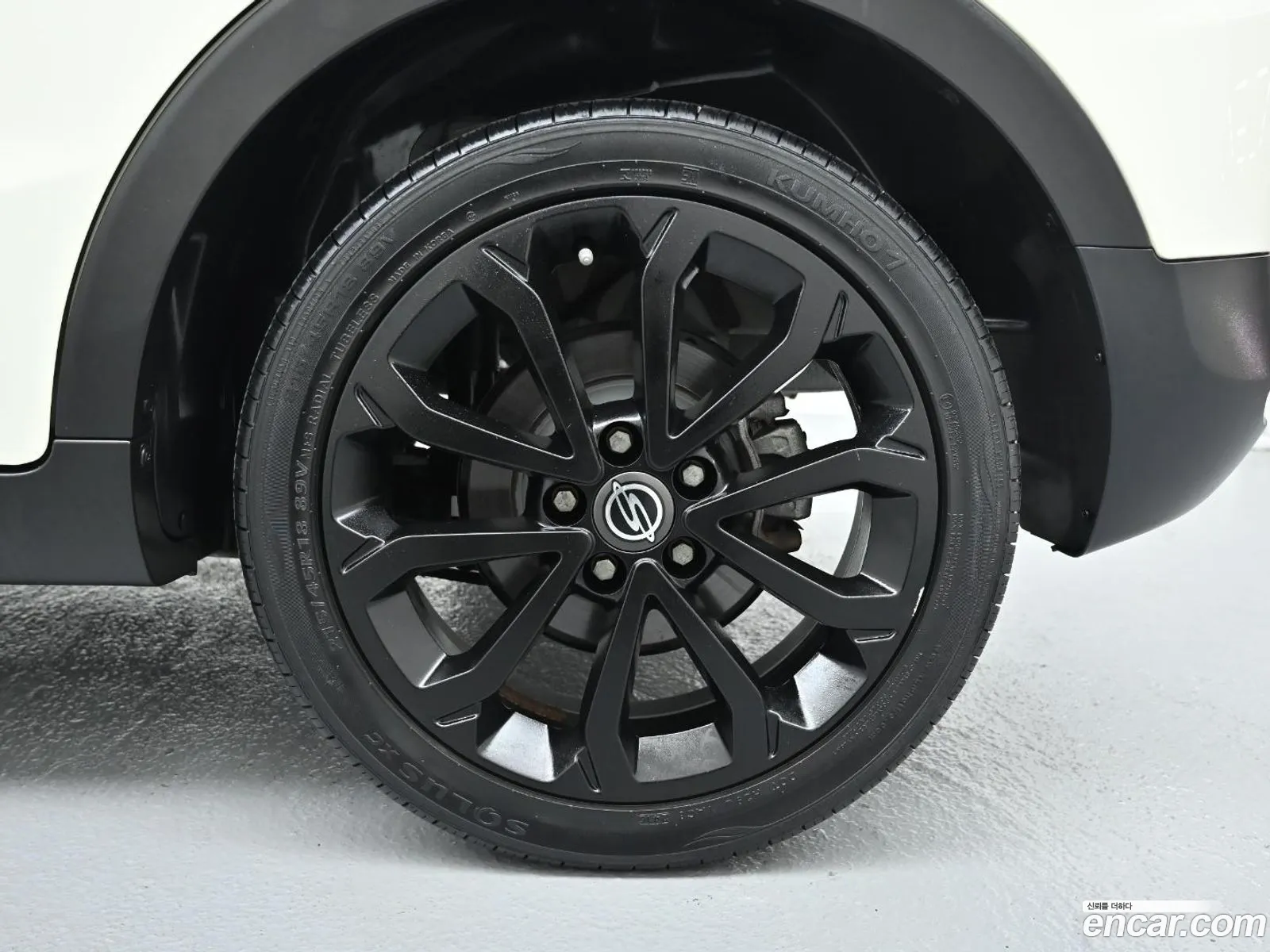 Kg Mobility Ssangyong Tivoli Lx 2Wd - фотография 6670717