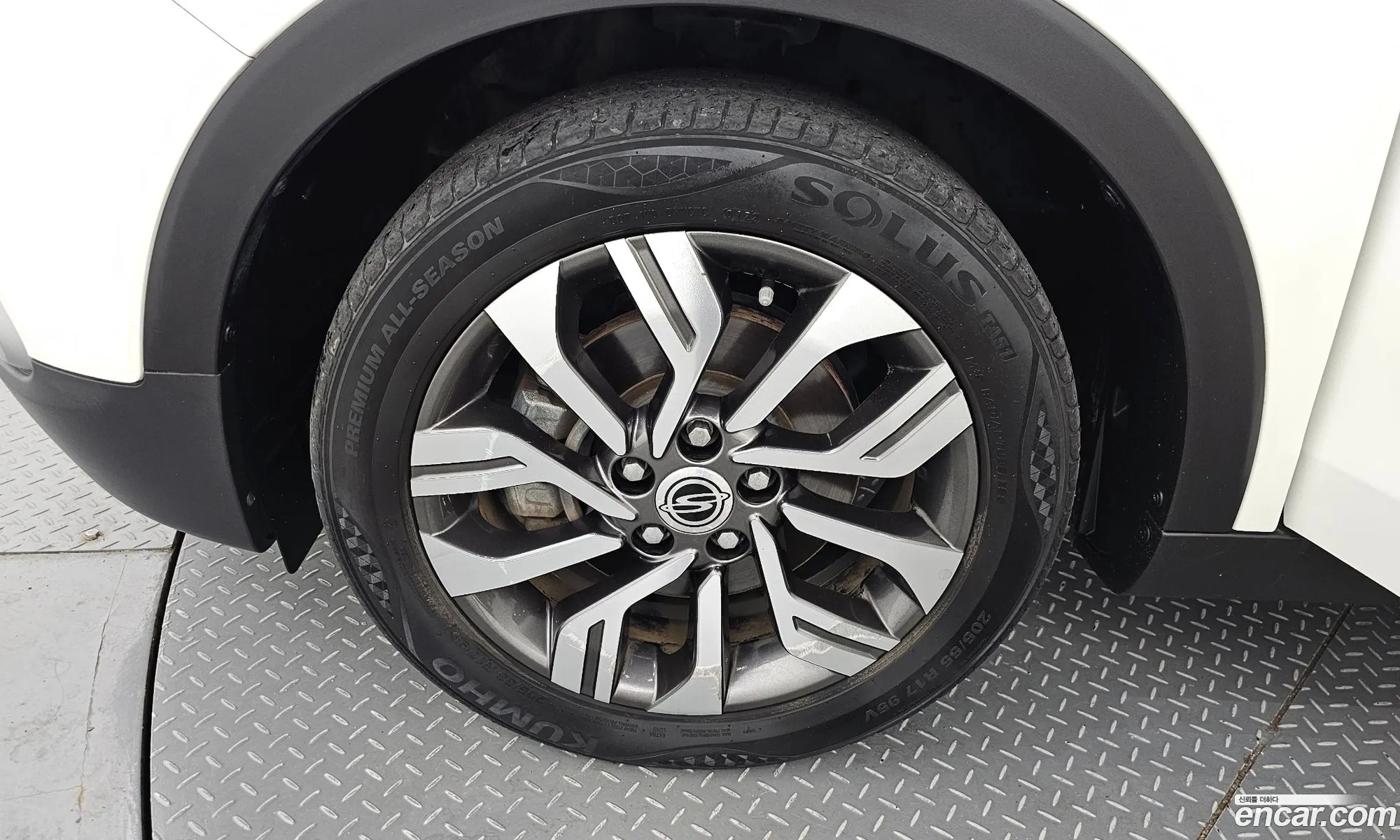 Kg Mobility Ssangyong Tivoli Air 16 Ix 2Wd - фотография 7661852
