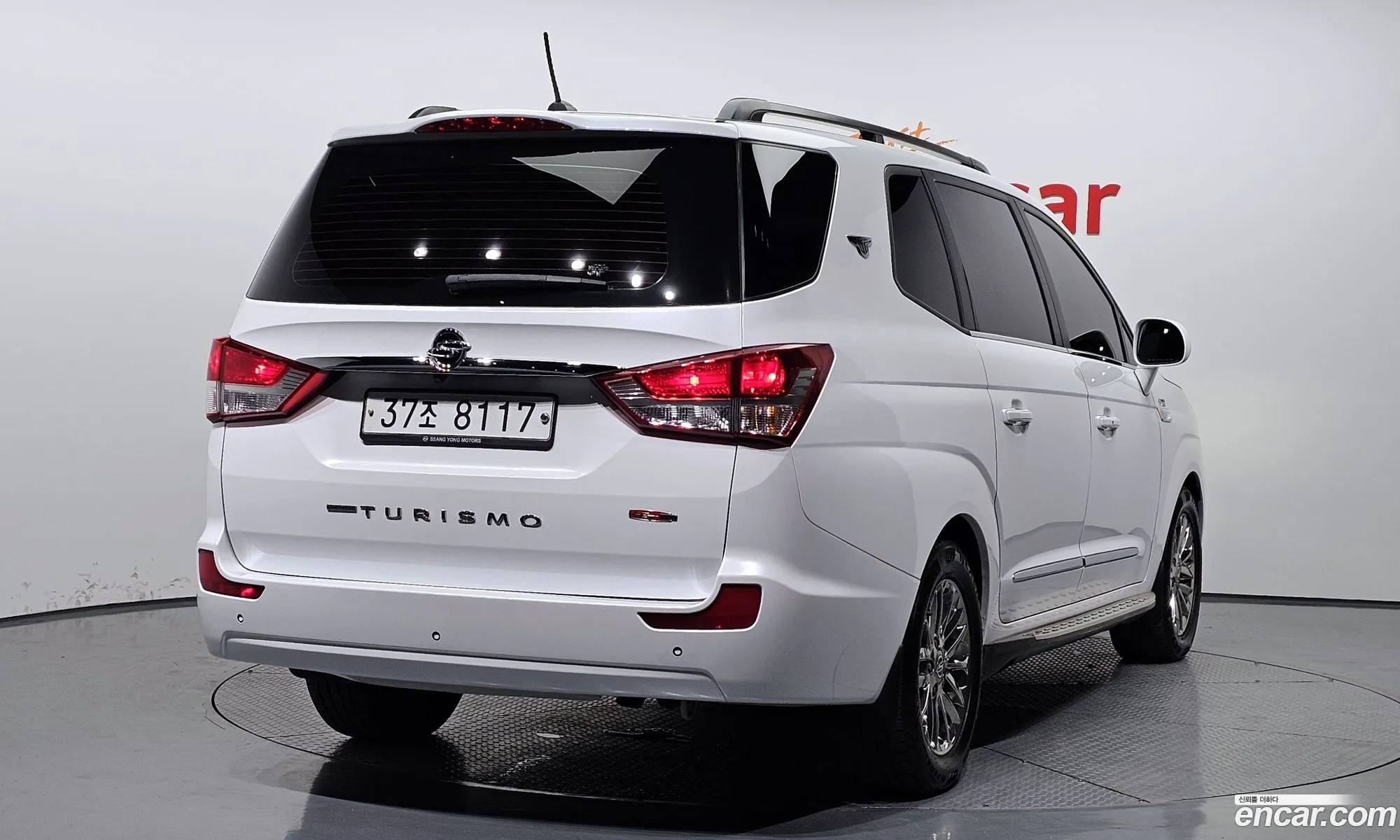 Kg Mobility Ssangyong Korando Turismo 4Wd Rx 9-Seater - фотография 7497432