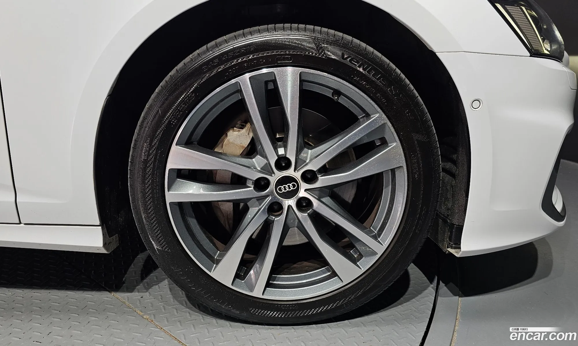 Audi A6 C8 45 Tdi Quattro Premium - фотография 1081681