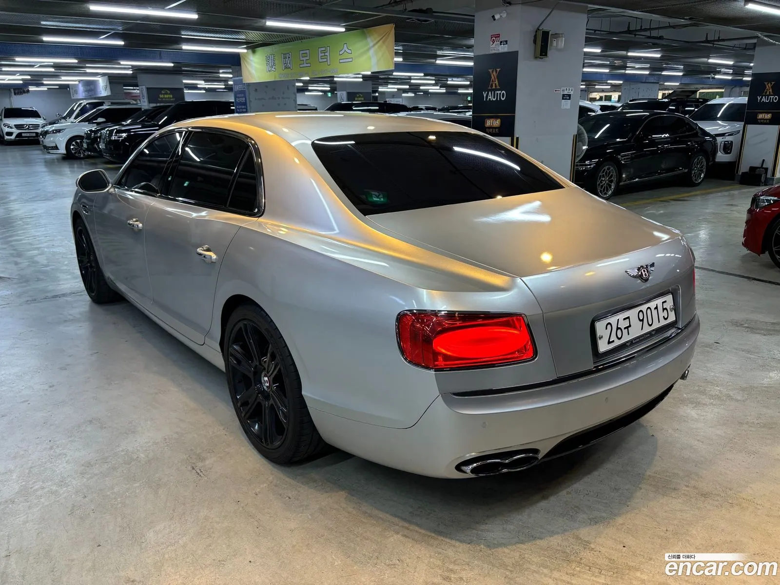 Bentley Flying Spur 2Nd Generation 40 - фотография 4510027