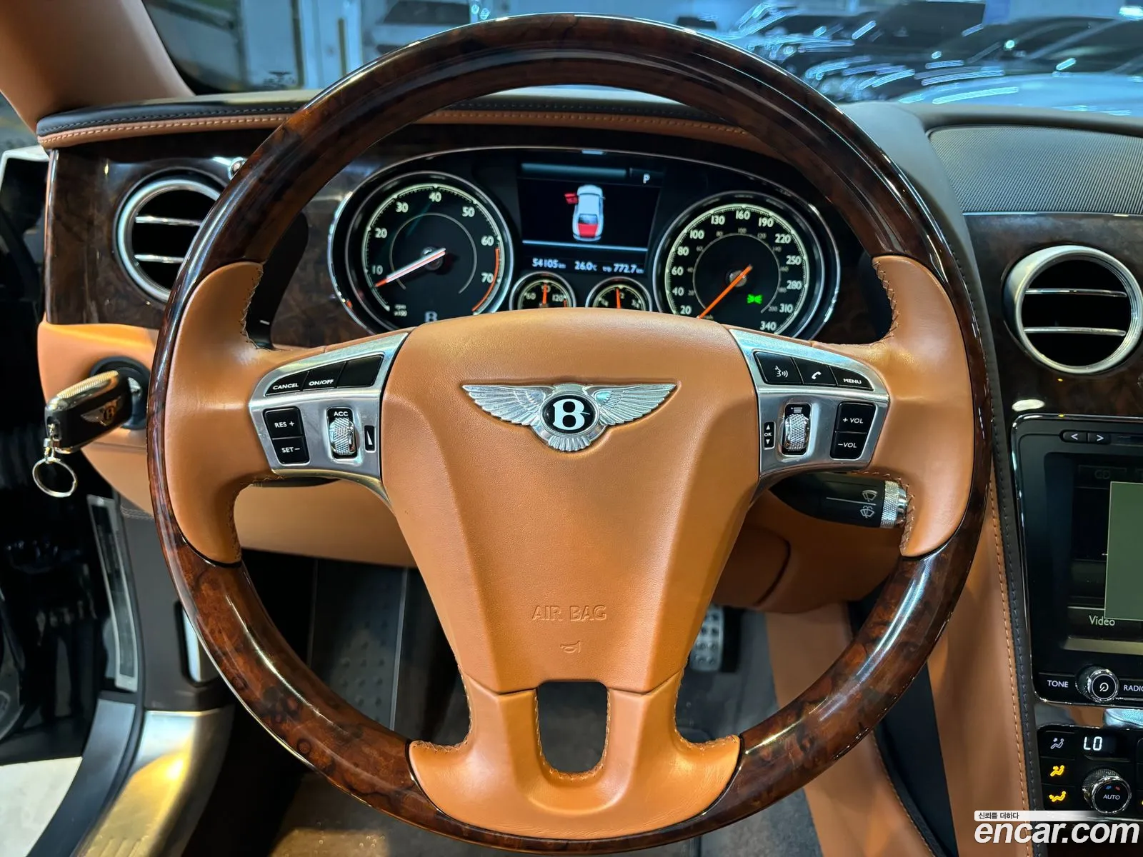 Bentley Flying Spur 2Nd Generation 40 - фотография 4510031