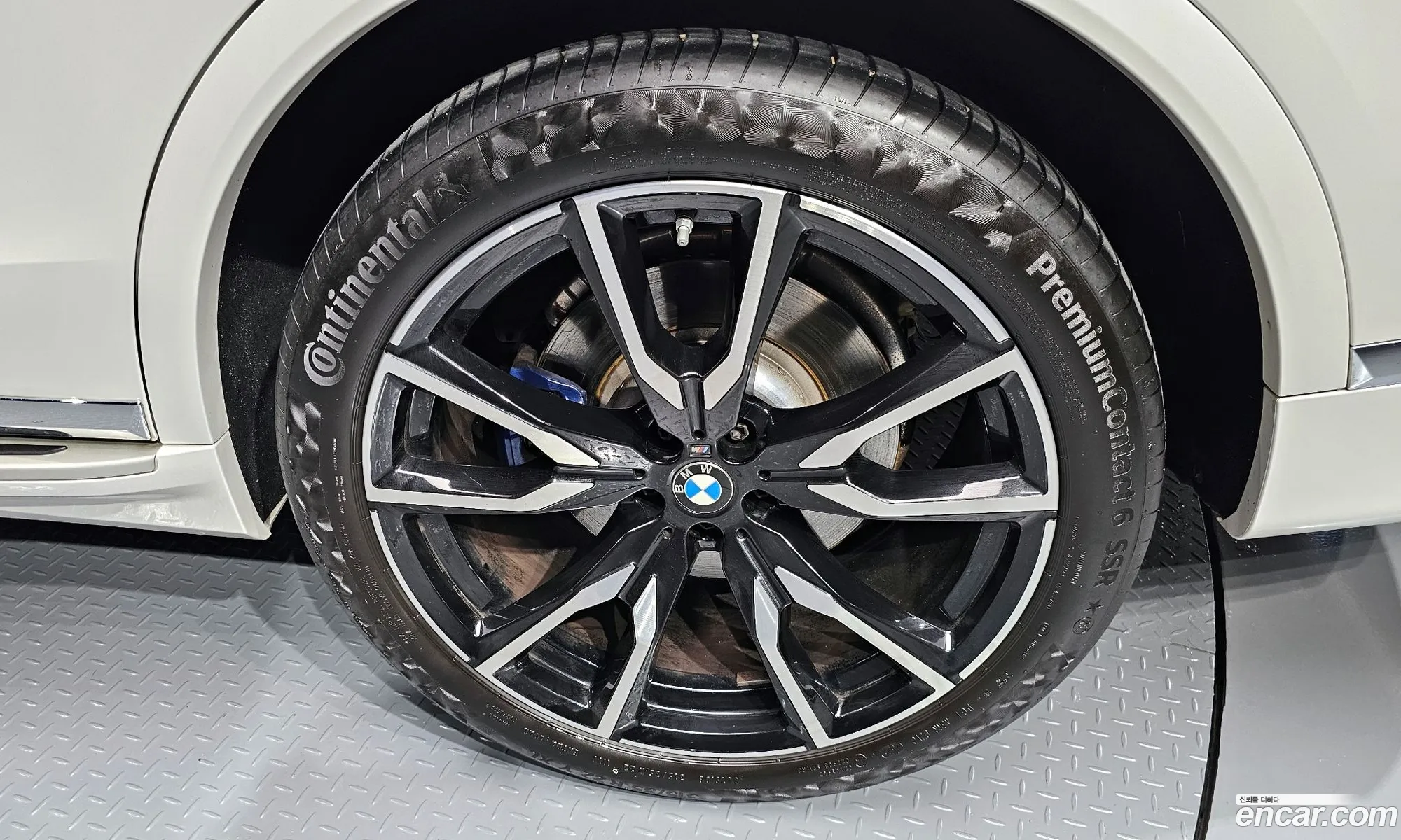 BMW X7 G07 ​​xDrive 40D M Sports 6-Seater - фотография 5184852