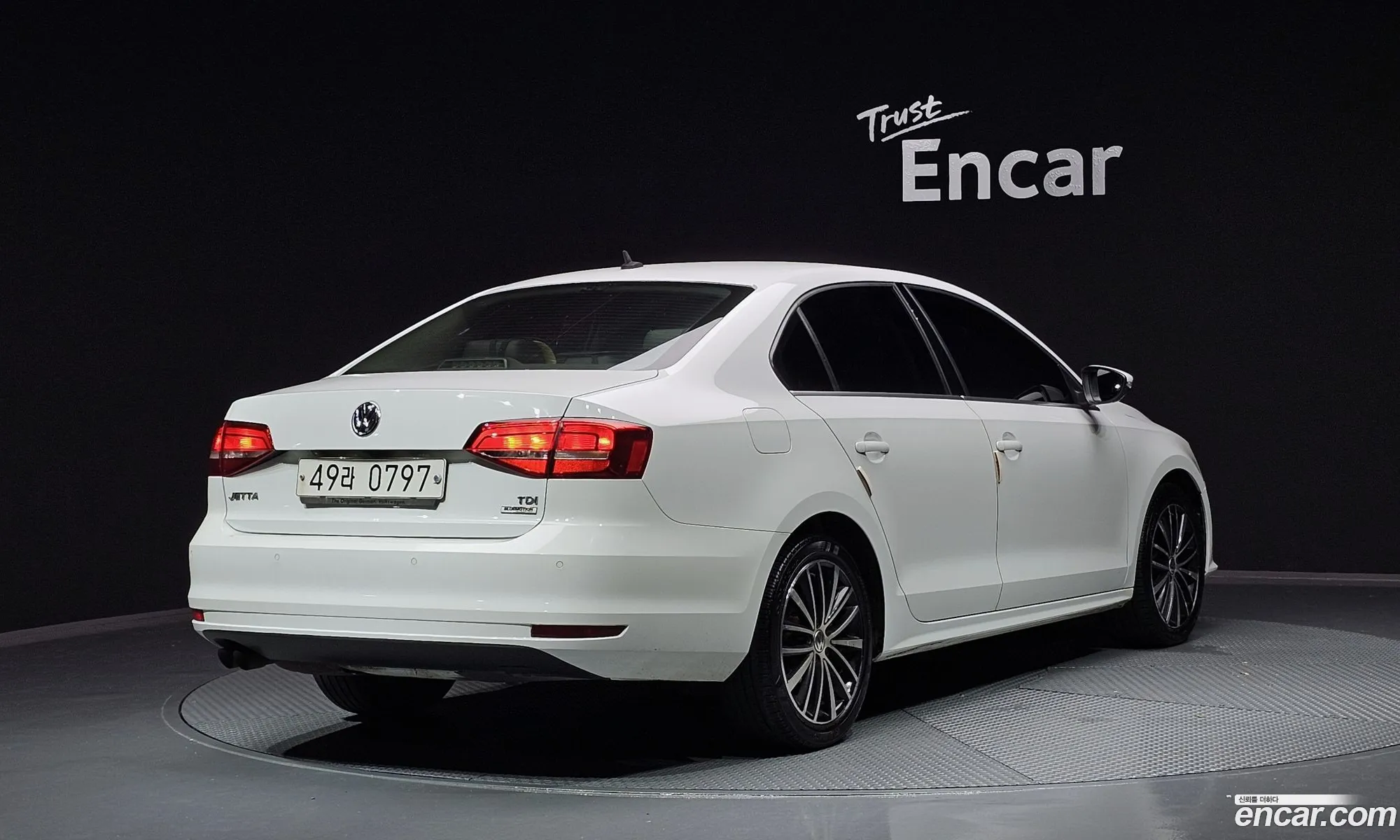 Volkswagen New Jetta 20 Tdi Bluemotion 6Th Generation - фотография 8774771