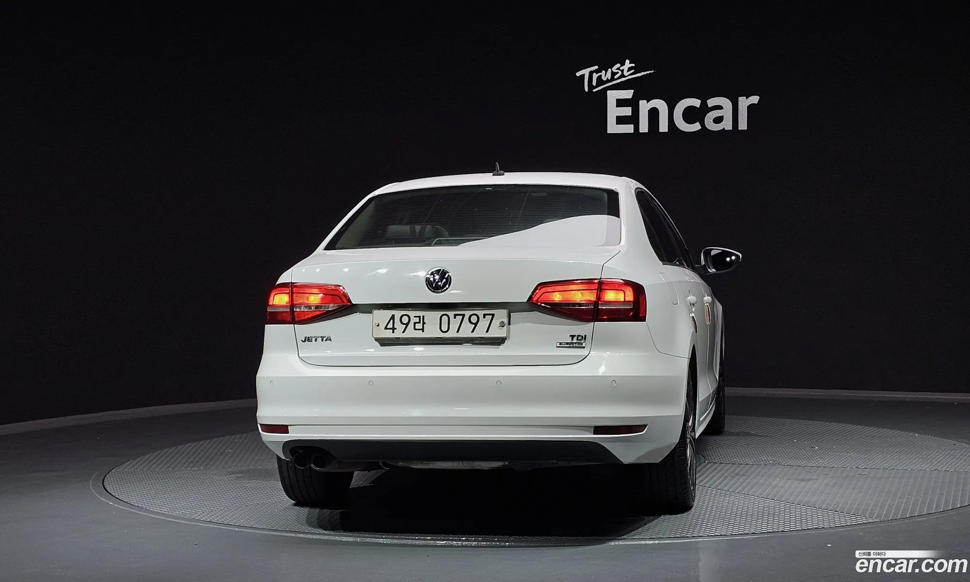 Volkswagen New Jetta 20 Tdi Bluemotion 6Th Generation - фотография 8774773