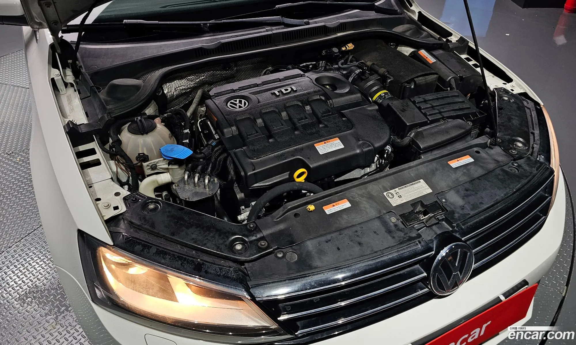 Volkswagen New Jetta 20 Tdi Bluemotion 6Th Generation - фотография 8774775