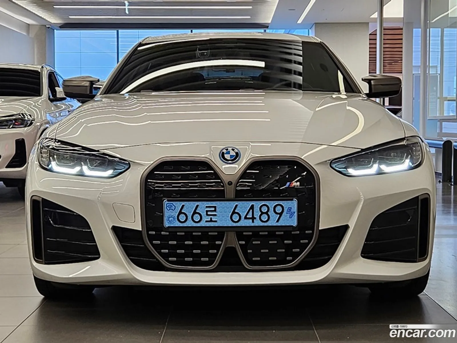 BMW I4 M50 - фотография 7016476