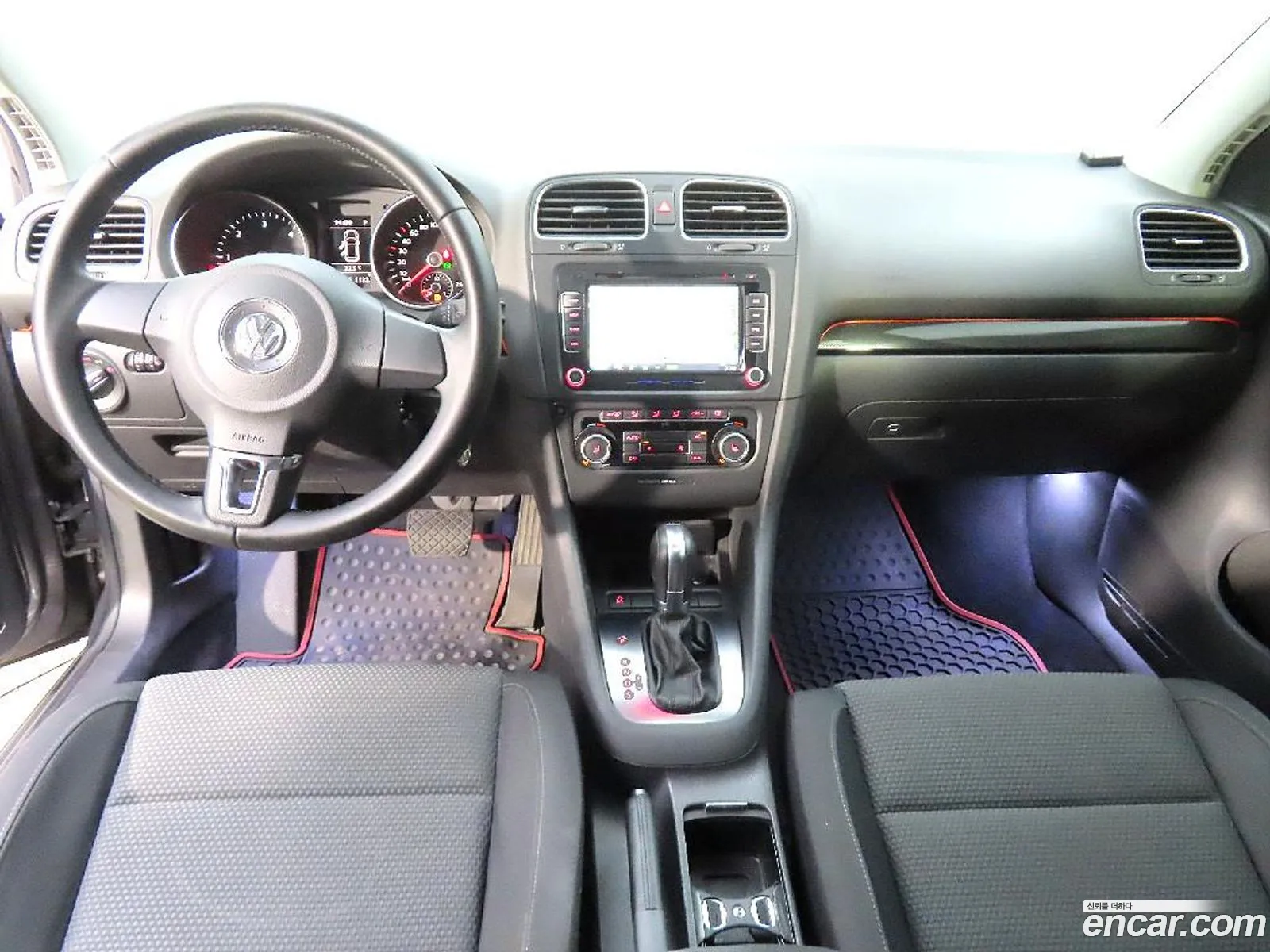 Volkswagen Golf 6Th Generation 20 Tdi - фотография 12470619