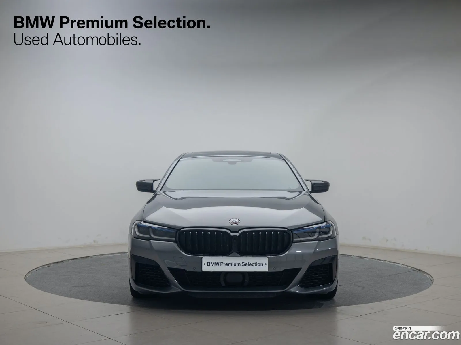 BMW 5 Series G30 M550I xDrive - фотография 7739205
