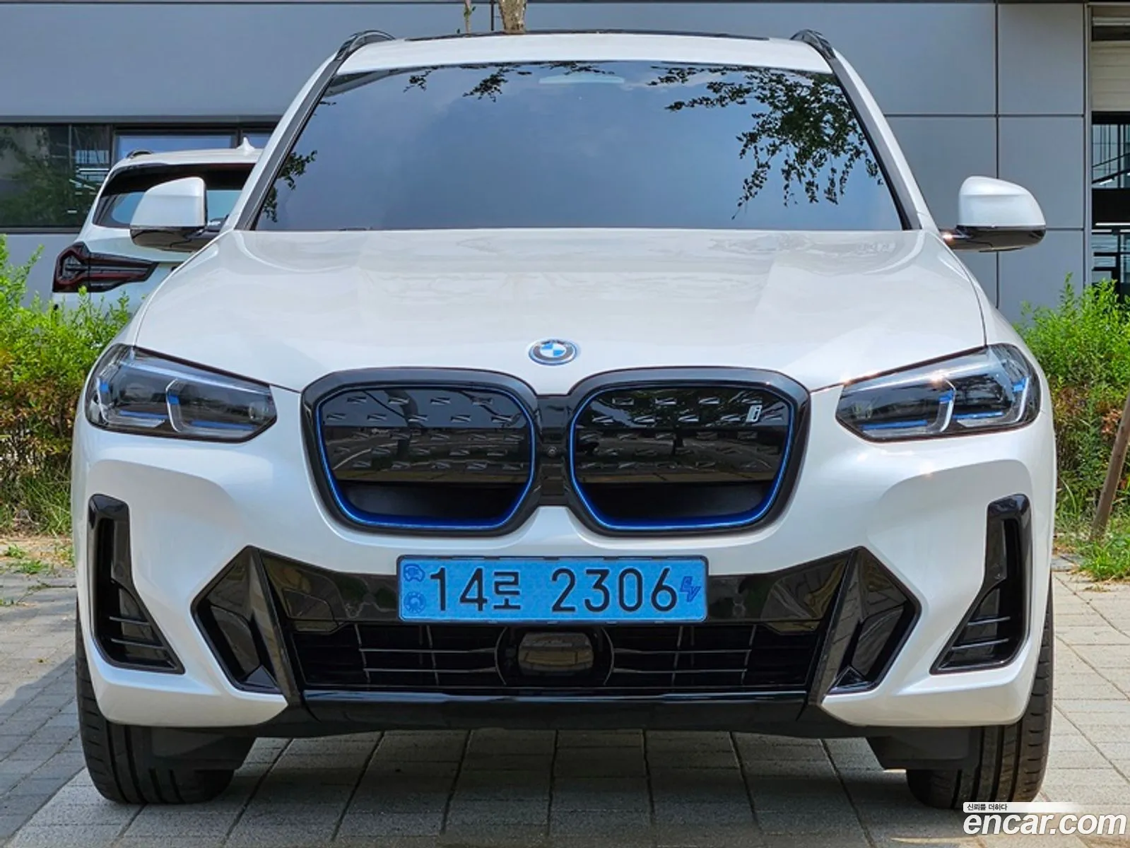 BMW Ix3 M Sport - фотография 6727176