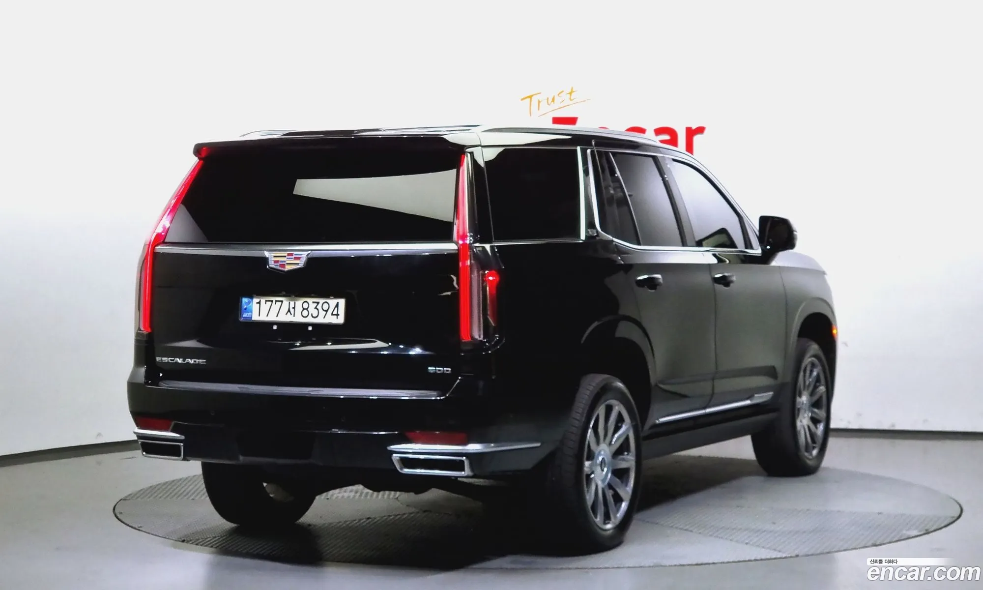 Cadillac Escalade 5Th Generation 62 Premium Luxury Platinum - фотография 4680181