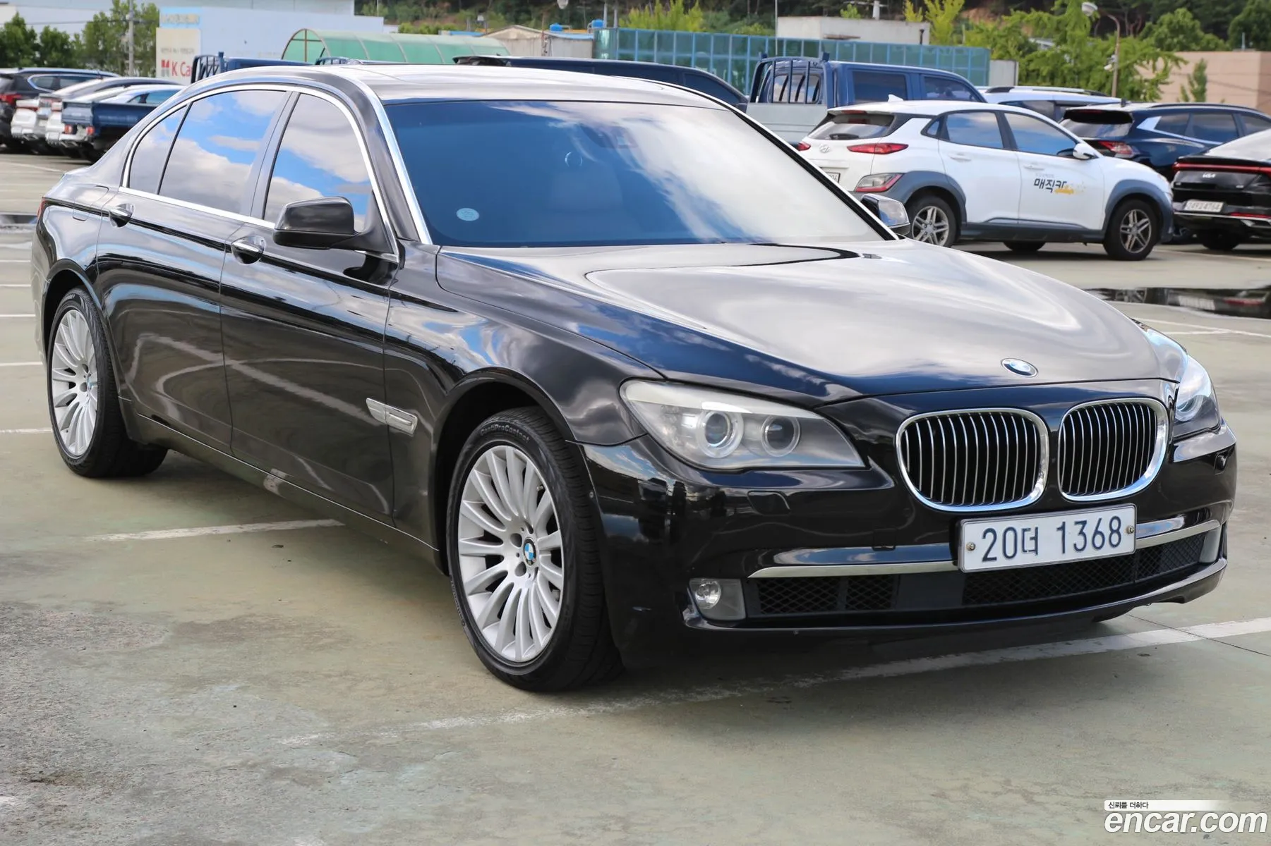 BMW 7 Series F01 740Li - фотография 8525097