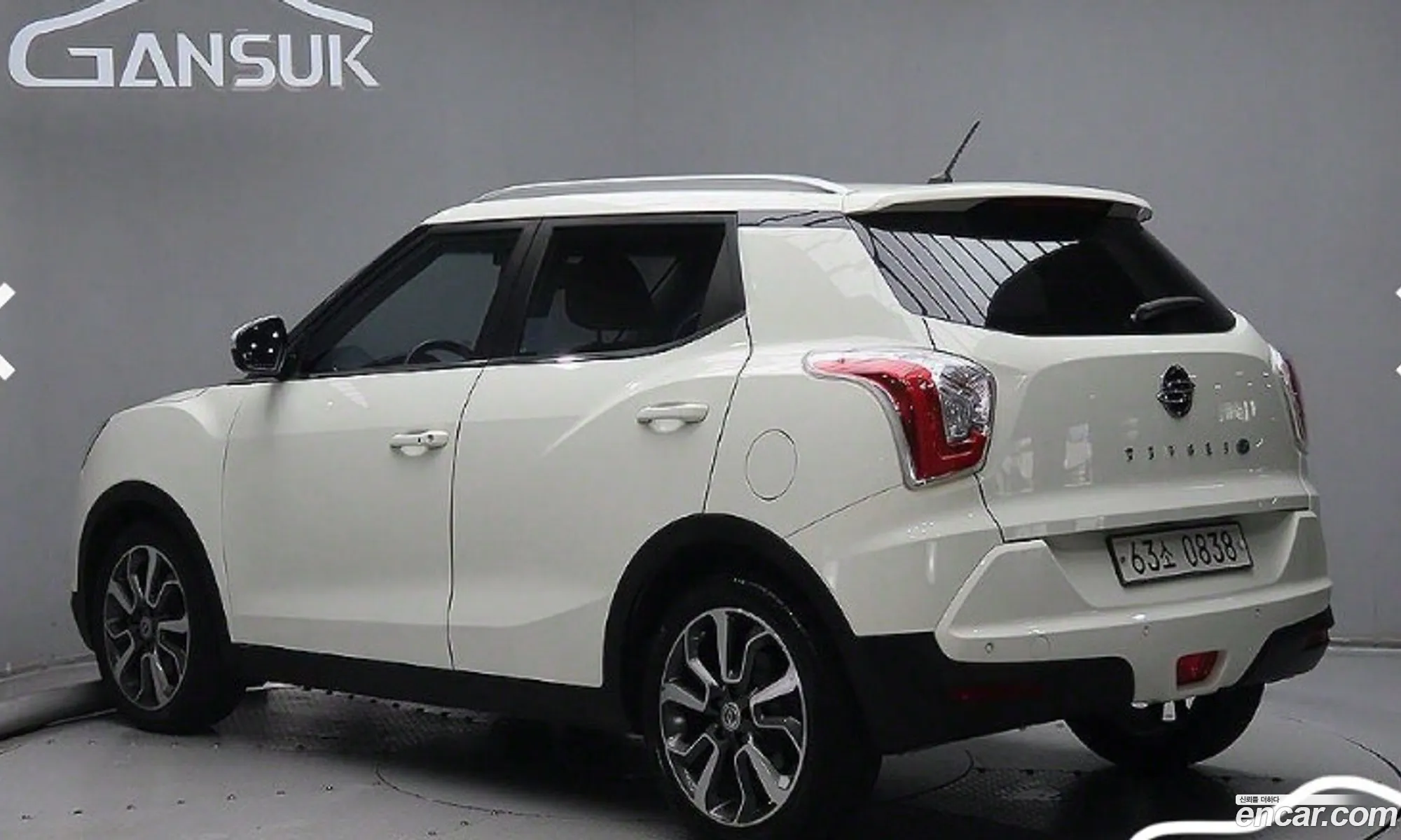 Kg Mobility Ssangyong Tivoli Diesel Lx 2Wd - фотография 7544964