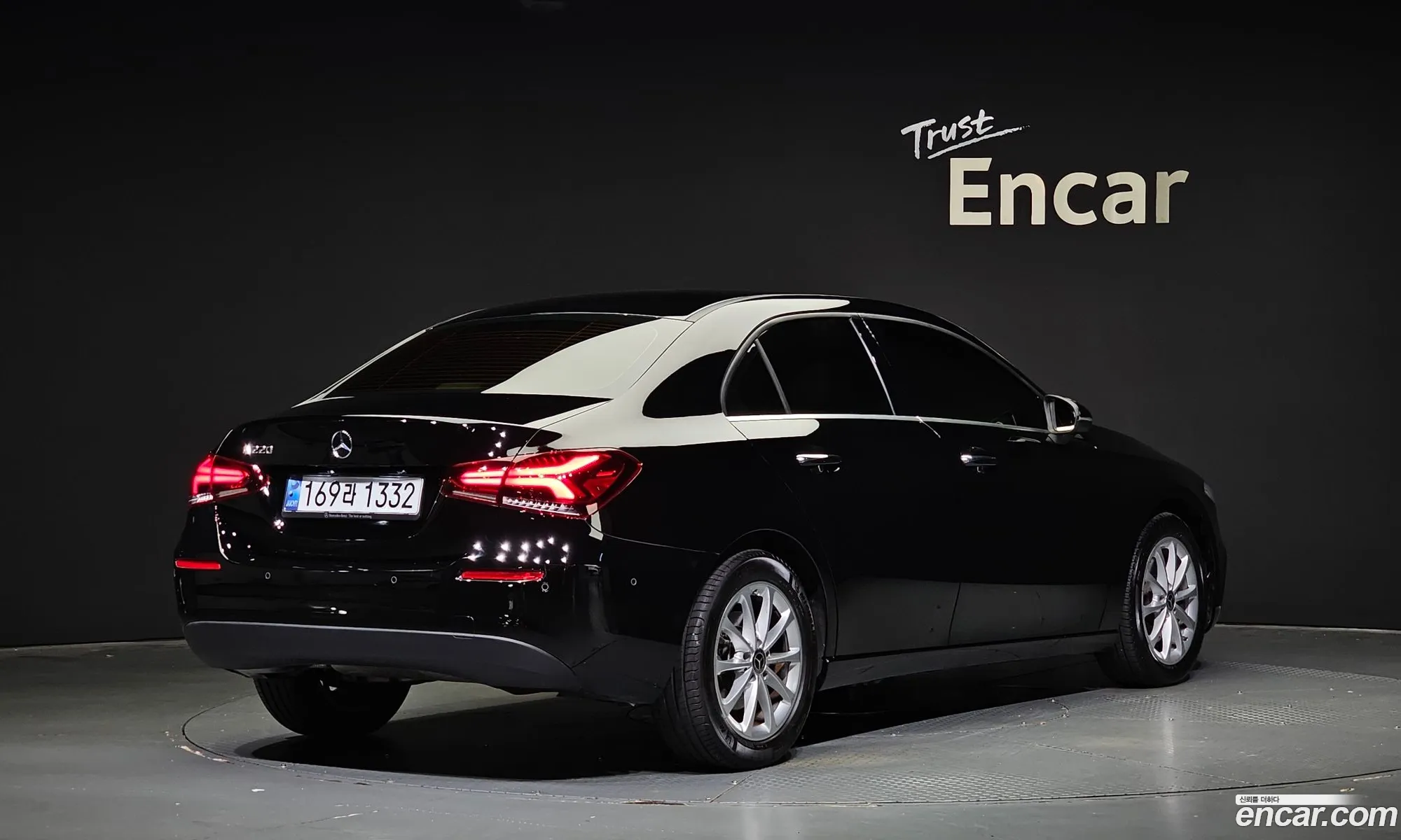 Mercedes A-Class W177 A220 Sedan - фотография 19778850