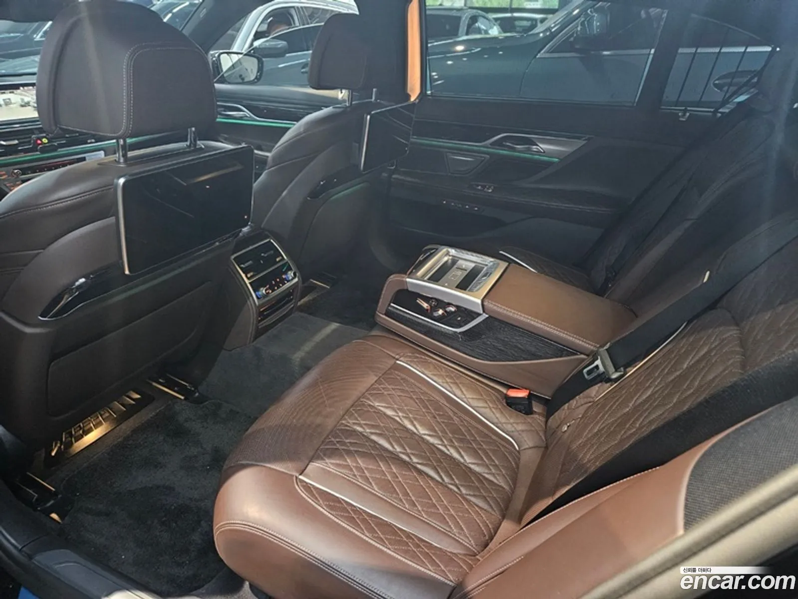 BMW 7 Series G11 730Ld xDrive M Sports - фотография 8742791