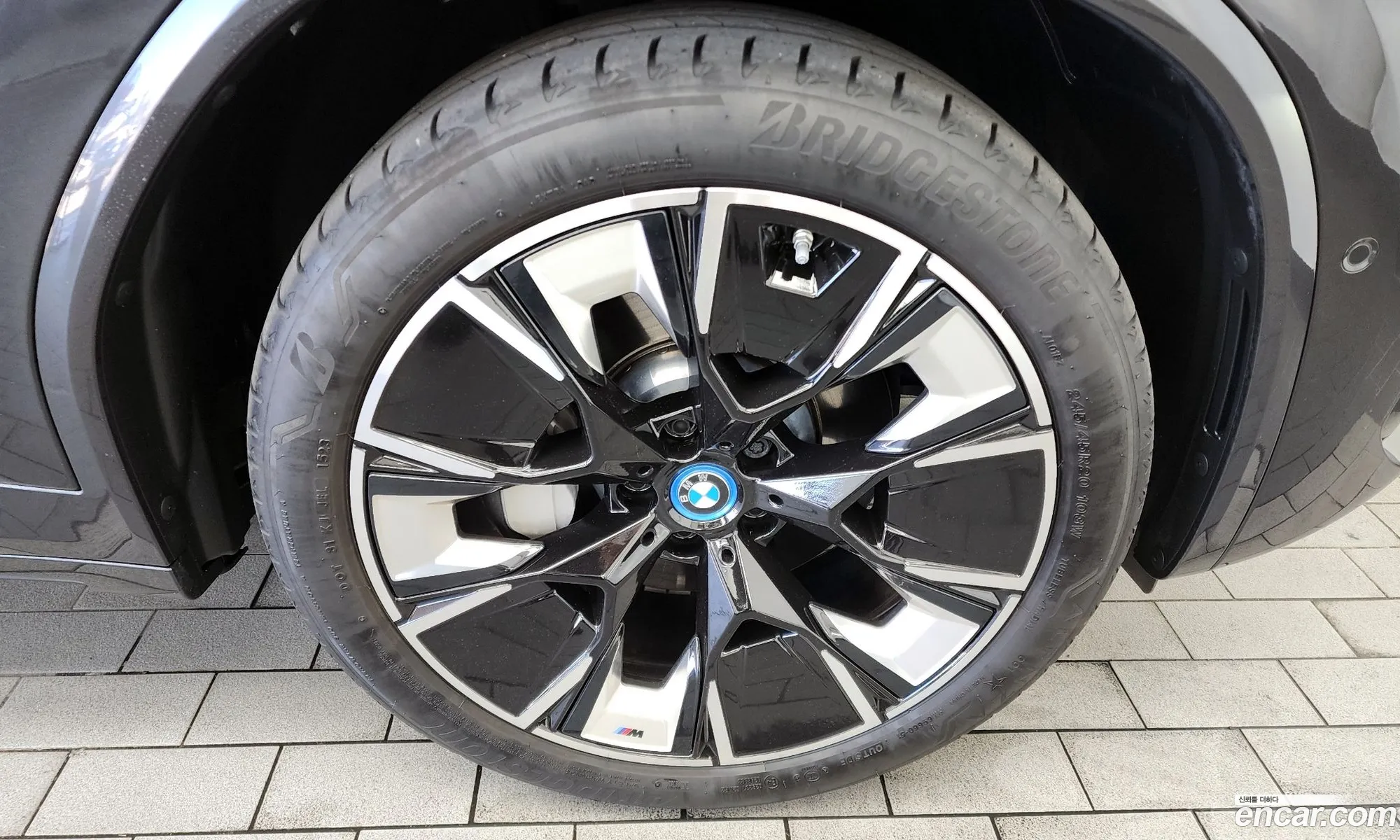 BMW Ix3 M Sport - фотография 8280545