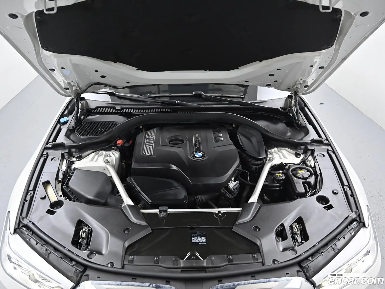 BMW 5 Series G30 530I xDrive M Sport Plus - фотография 5057278