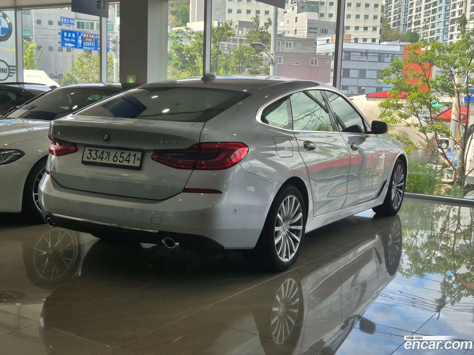 BMW 6 Series Gt G32 620D Luxury - фотография 12523876