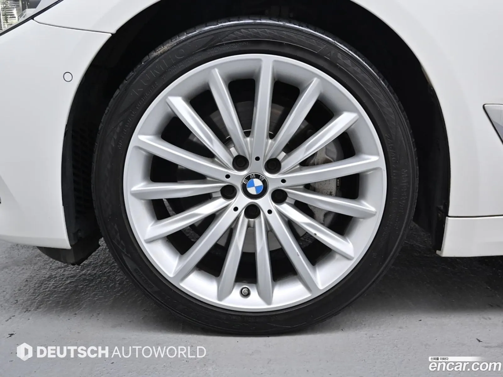BMW 5 Series G30 530D Luxury Plus - фотография 3682932