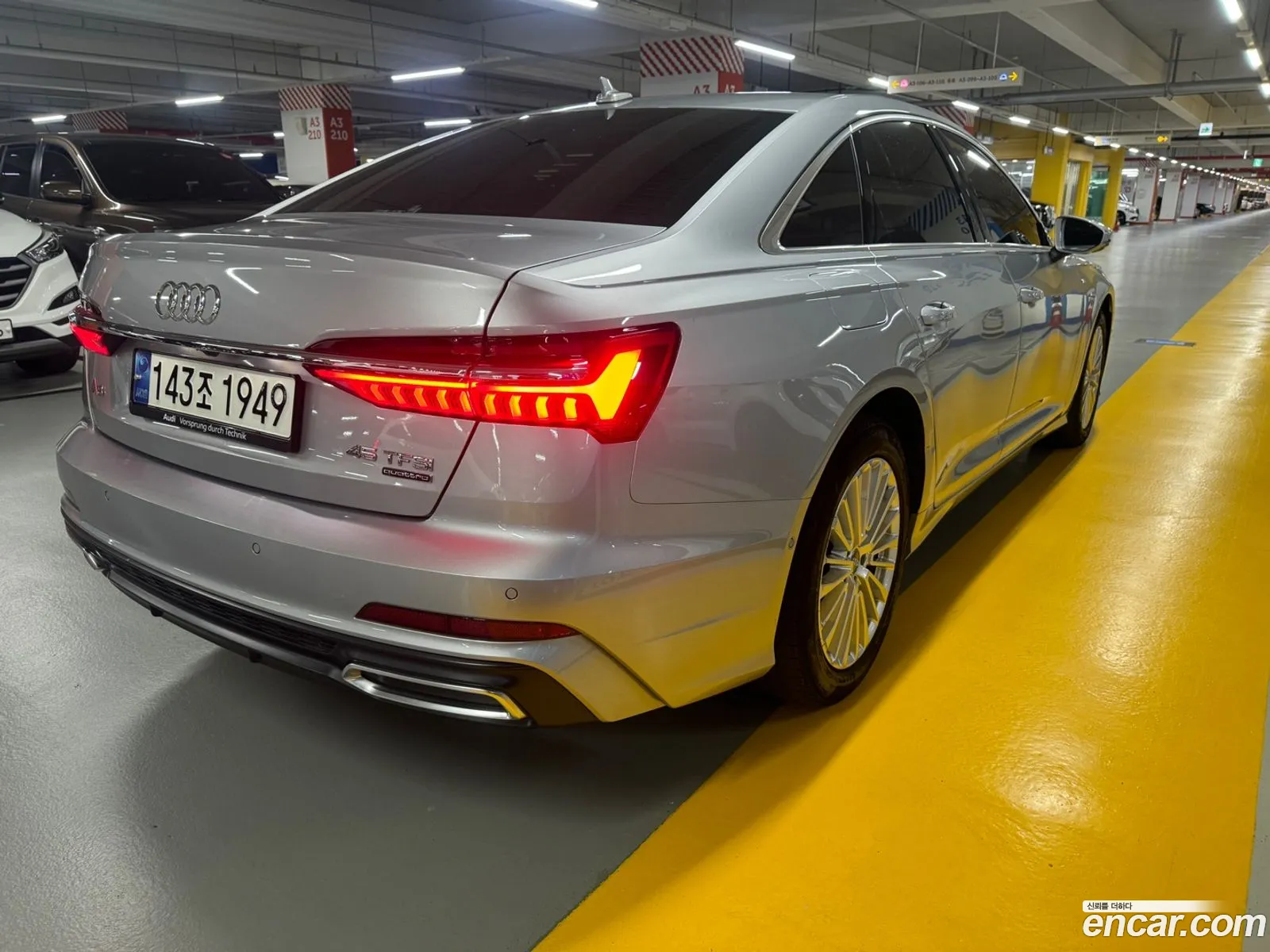 Audi A6 C8 45 Tfsi Quattro Premium - фотография 13639140