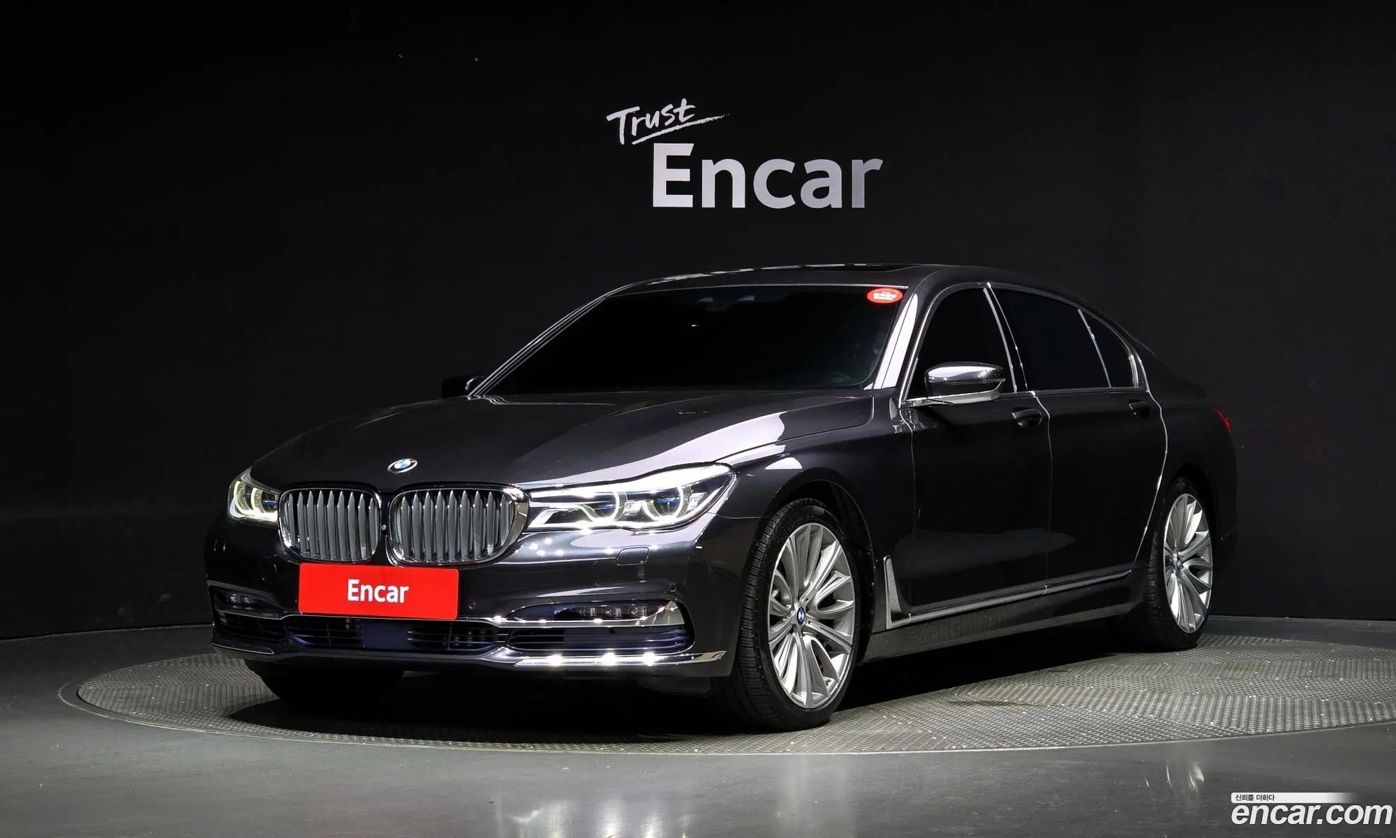 BMW 7 Series G11 750Li xDrive - фотография 8280529