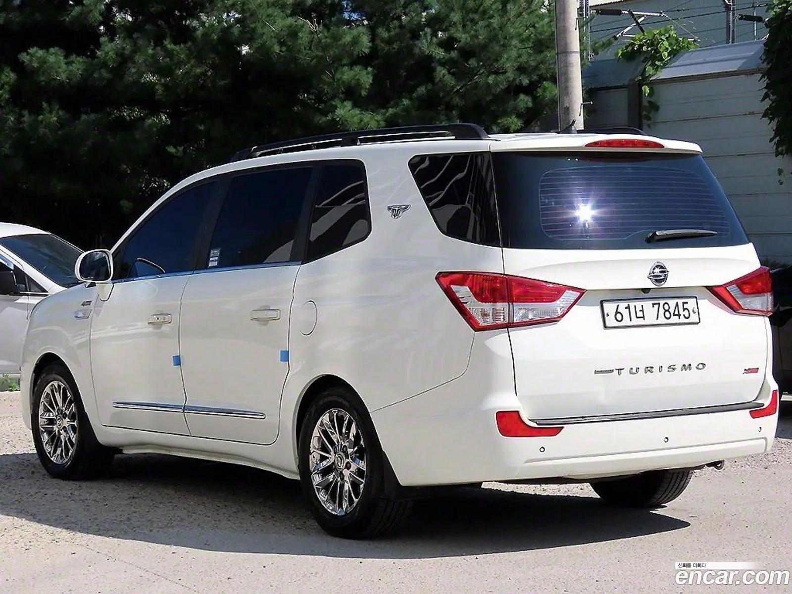 Kg Mobility Ssangyong Korando Turismo 4Wd Extreme 9-Seater - фотография 7568381