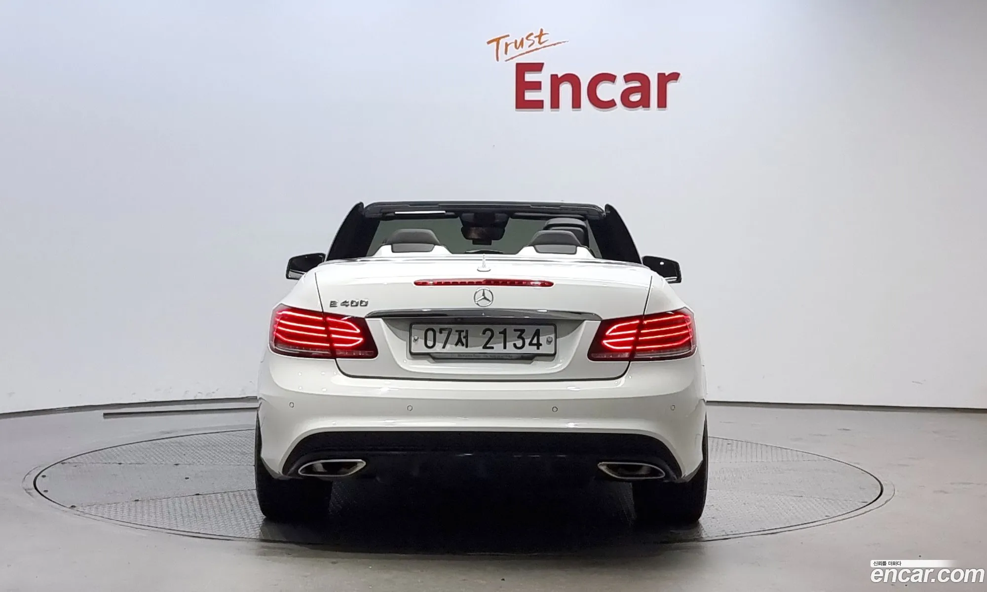 Mercedes E-Class W212 E200 Cabriolet - фотография 19816164