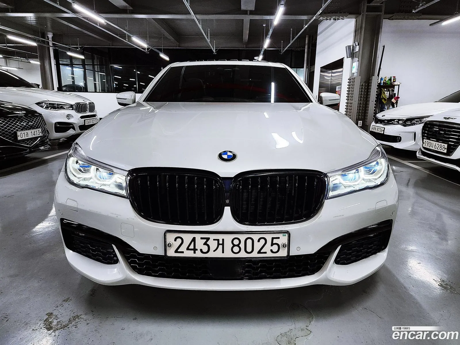 BMW 7 Series G11 730D xDrive M Sports - фотография 8709553
