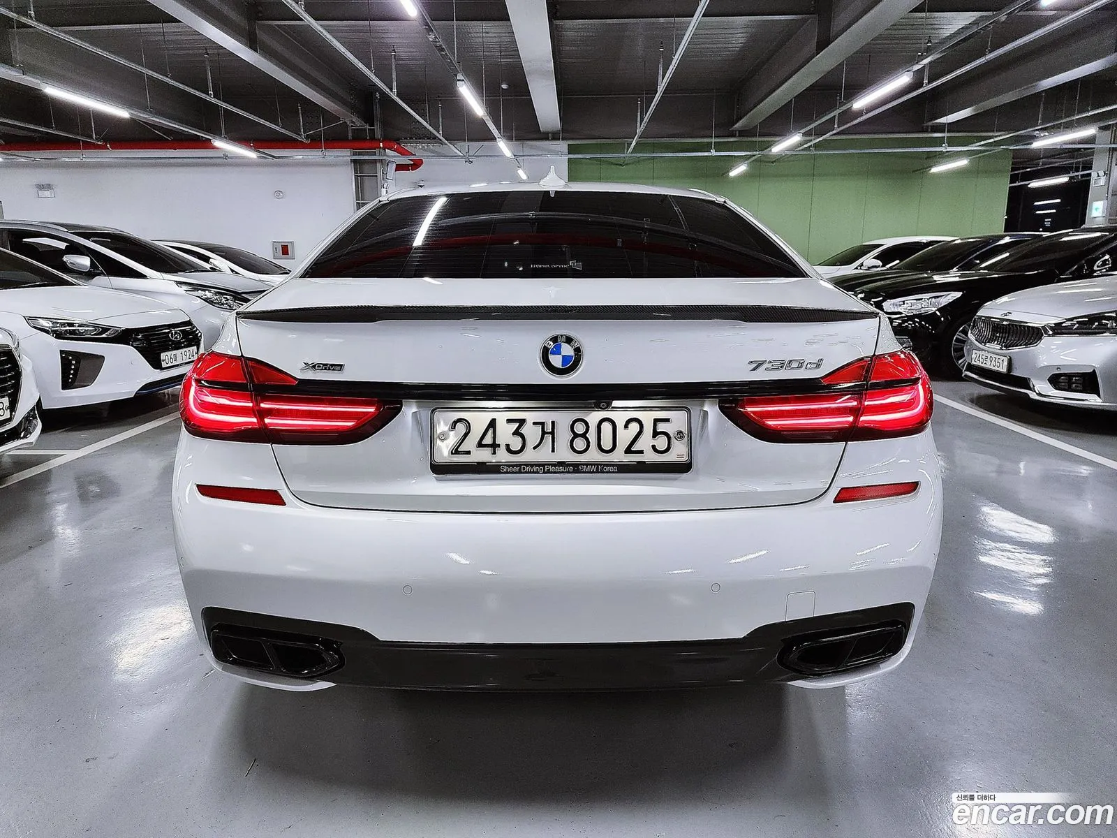 BMW 7 Series G11 730D xDrive M Sports - фотография 8709556