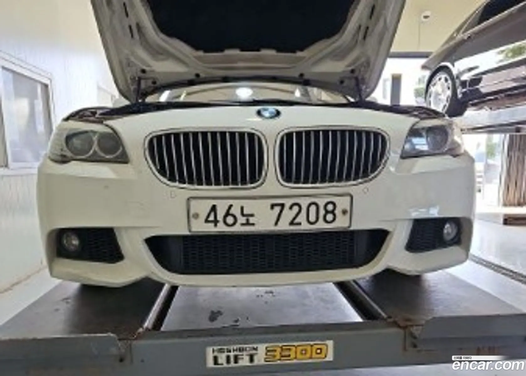 BMW 5 Series F10 528I M Sports - фотография 8709563