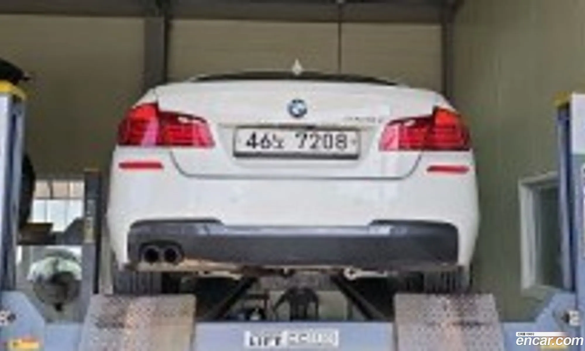 BMW 5 Series F10 528I M Sports - фотография 8709564