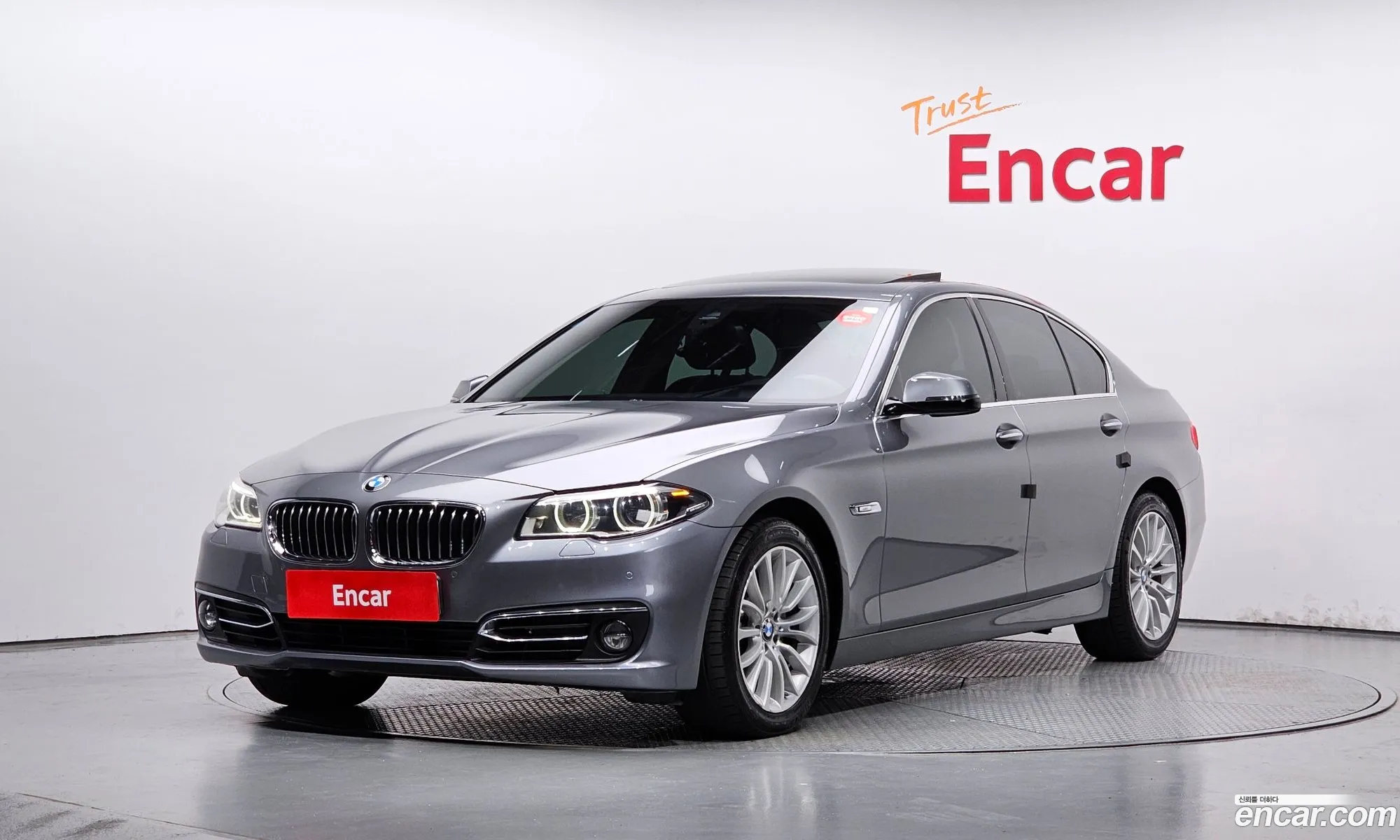 BMW 5 Series F10 520D xDrive Luxury - фотография 6291367