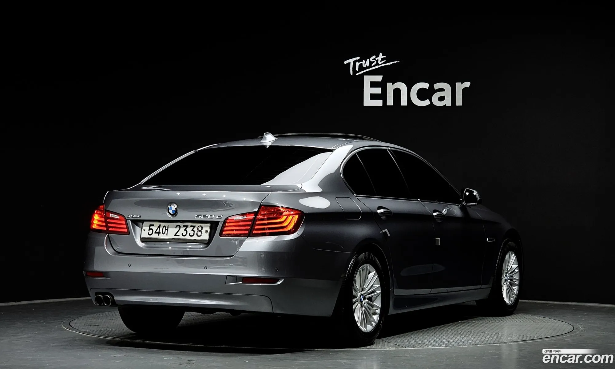 BMW 5 Series F10 520D xDrive - фотография 6484711