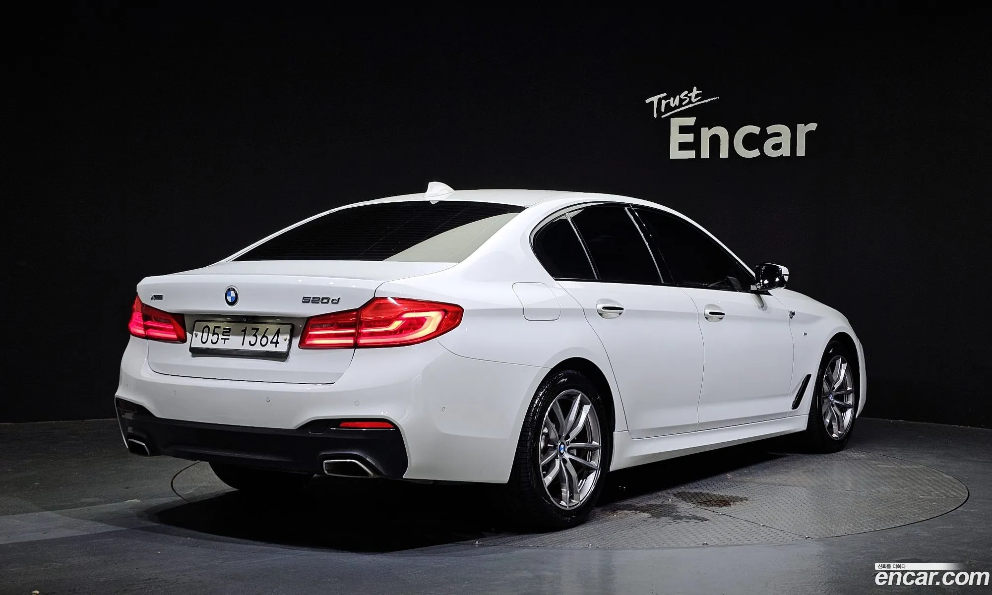BMW 5 Series G30 520D xDrive M Sport Plus - фотография 4824578