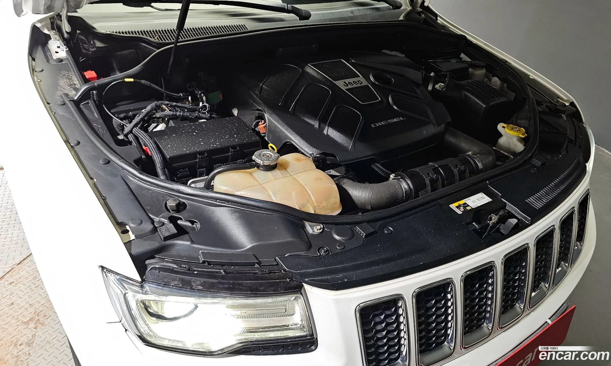 Jeep Grand Cherokee 30 Diesel Overland Wk2 - фотография 7107712