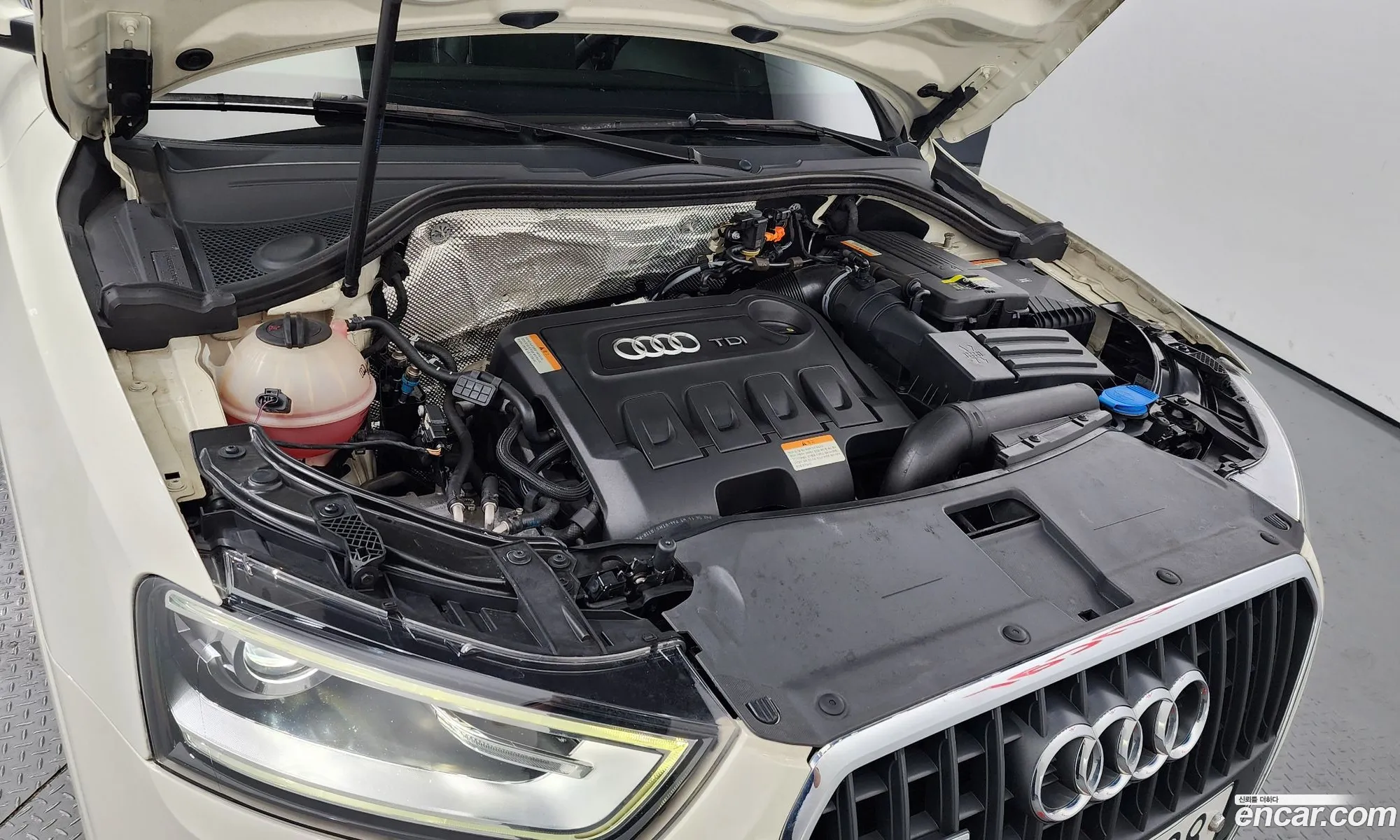 Audi Q3 20 Tdi Quattro Dynamic 8U - фотография 1390882