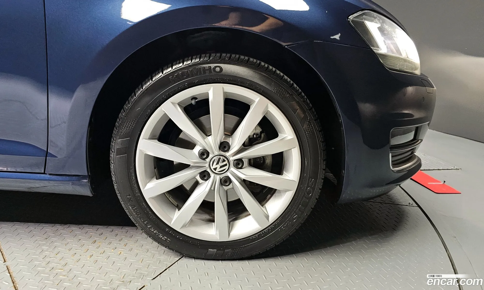 Volkswagen Golf 7Th Generation 20 Tdi - фотография 8713334