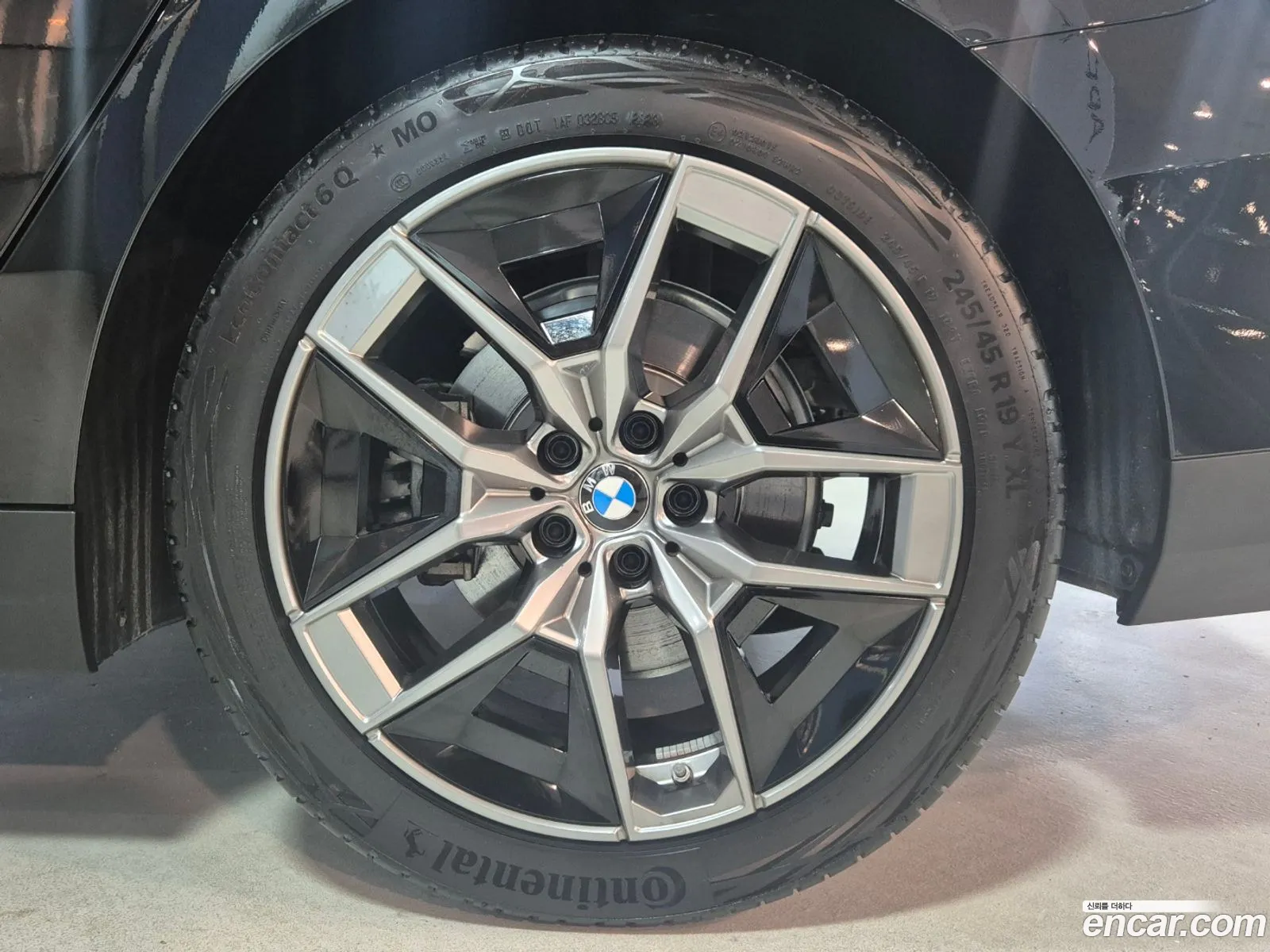 BMW 5 Series G60 530I xDrive - фотография 6886866