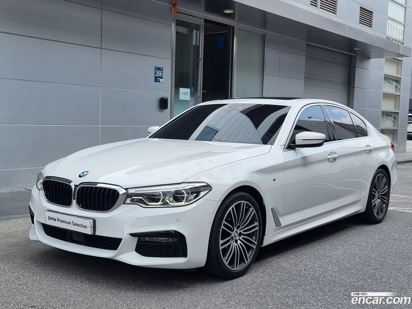 BMW 5 Series G30 530I M Sports Plus - фотография 6727222
