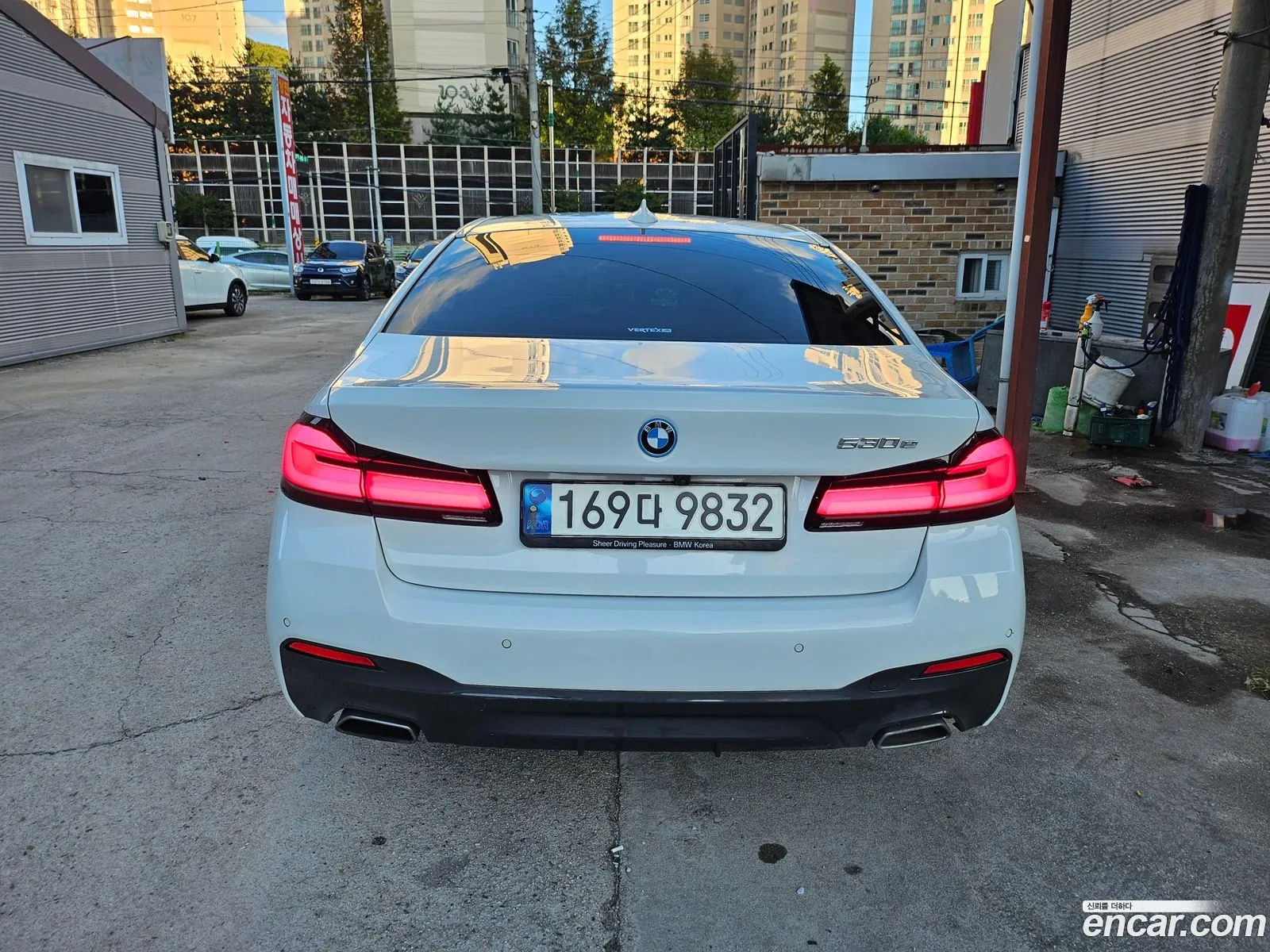 BMW 5 Series G30 530E M Sports - фотография 8222332