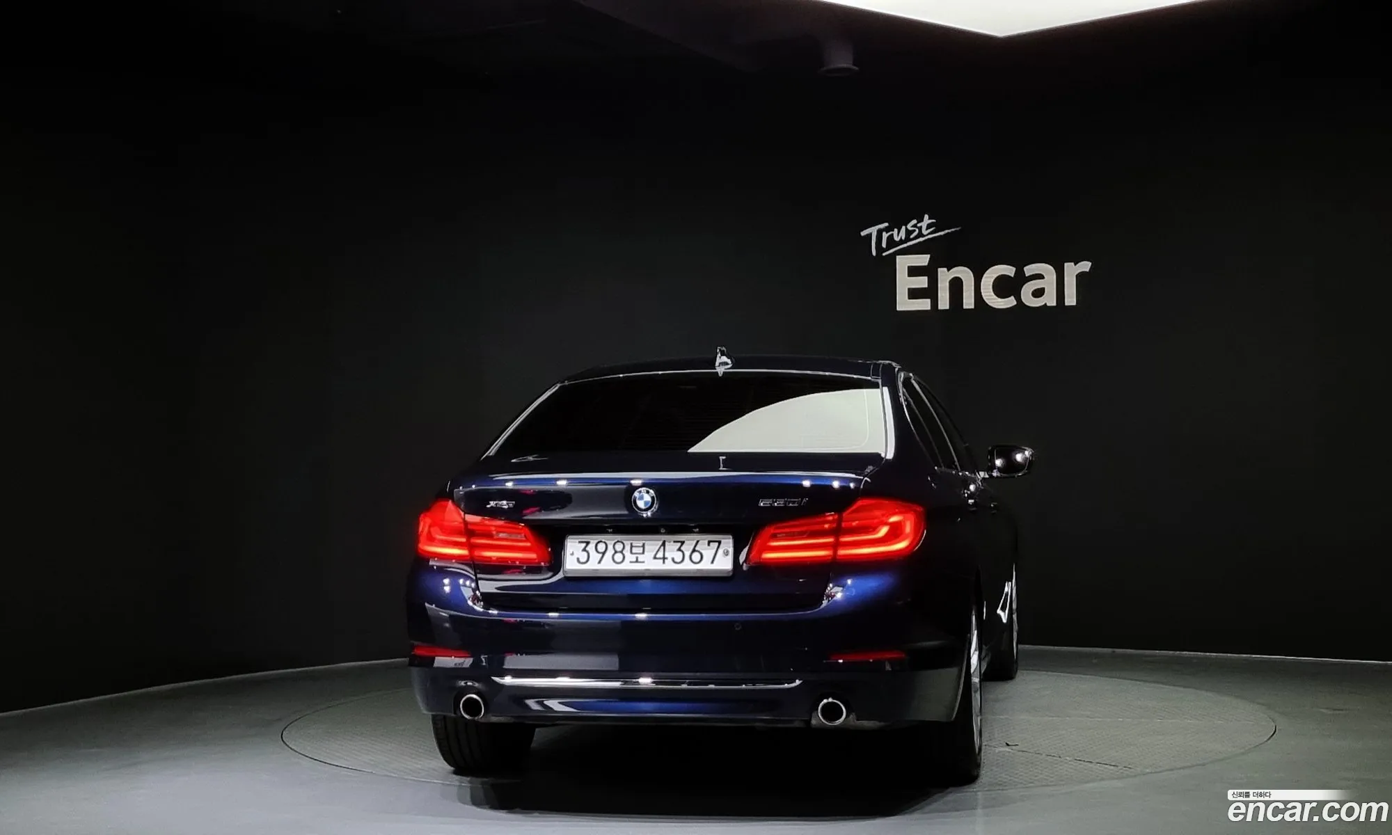 BMW 5 Series G30 530I xDrive Luxury Plus - фотография 8222307