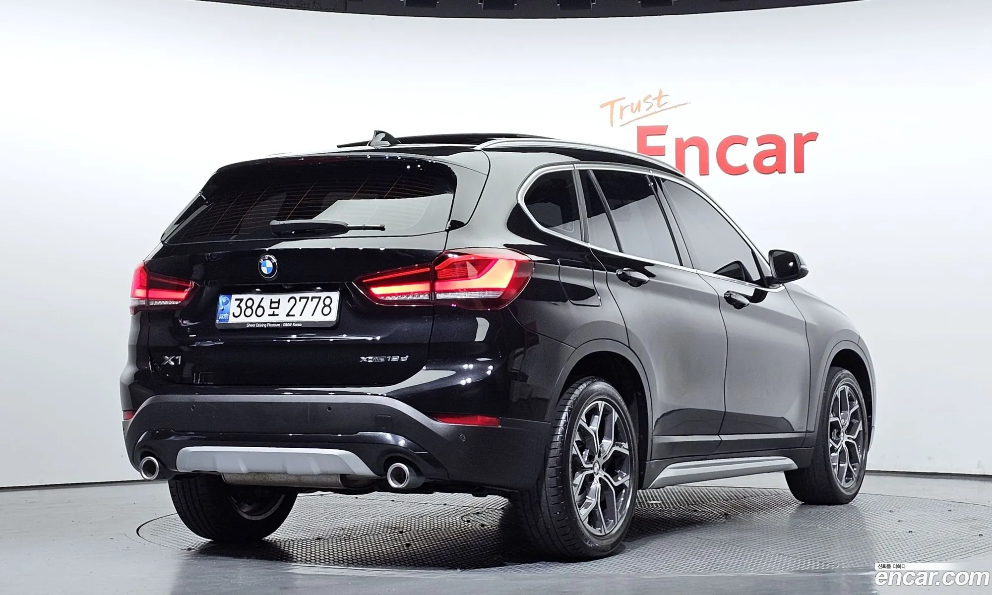 BMW X1 F48 xDrive 18D Xline - фотография 8221327