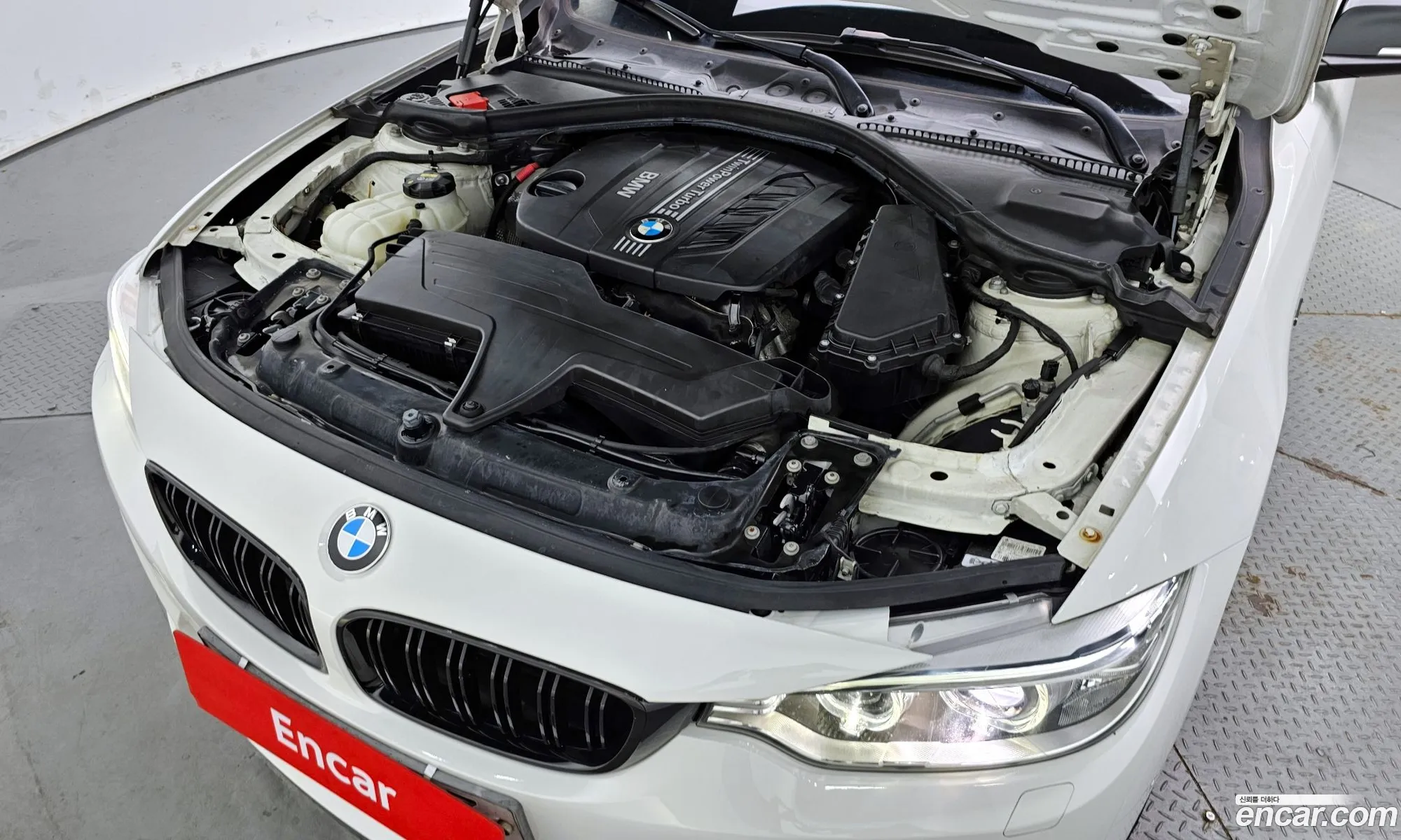 BMW 4 Series F32 420D xDrive Sports Coupe - фотография 7626855
