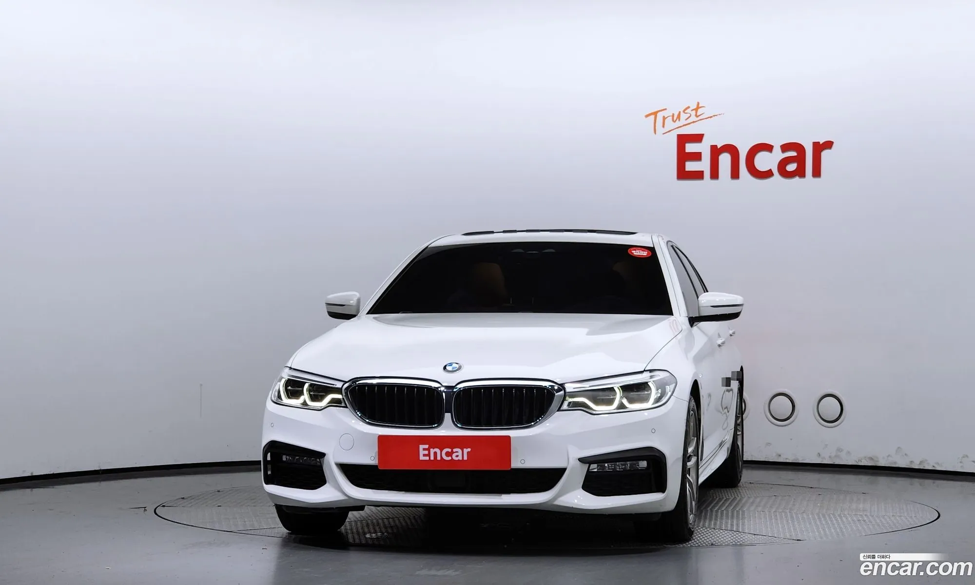 BMW 5 Series G30 530I xDrive M Sports - фотография 7212153