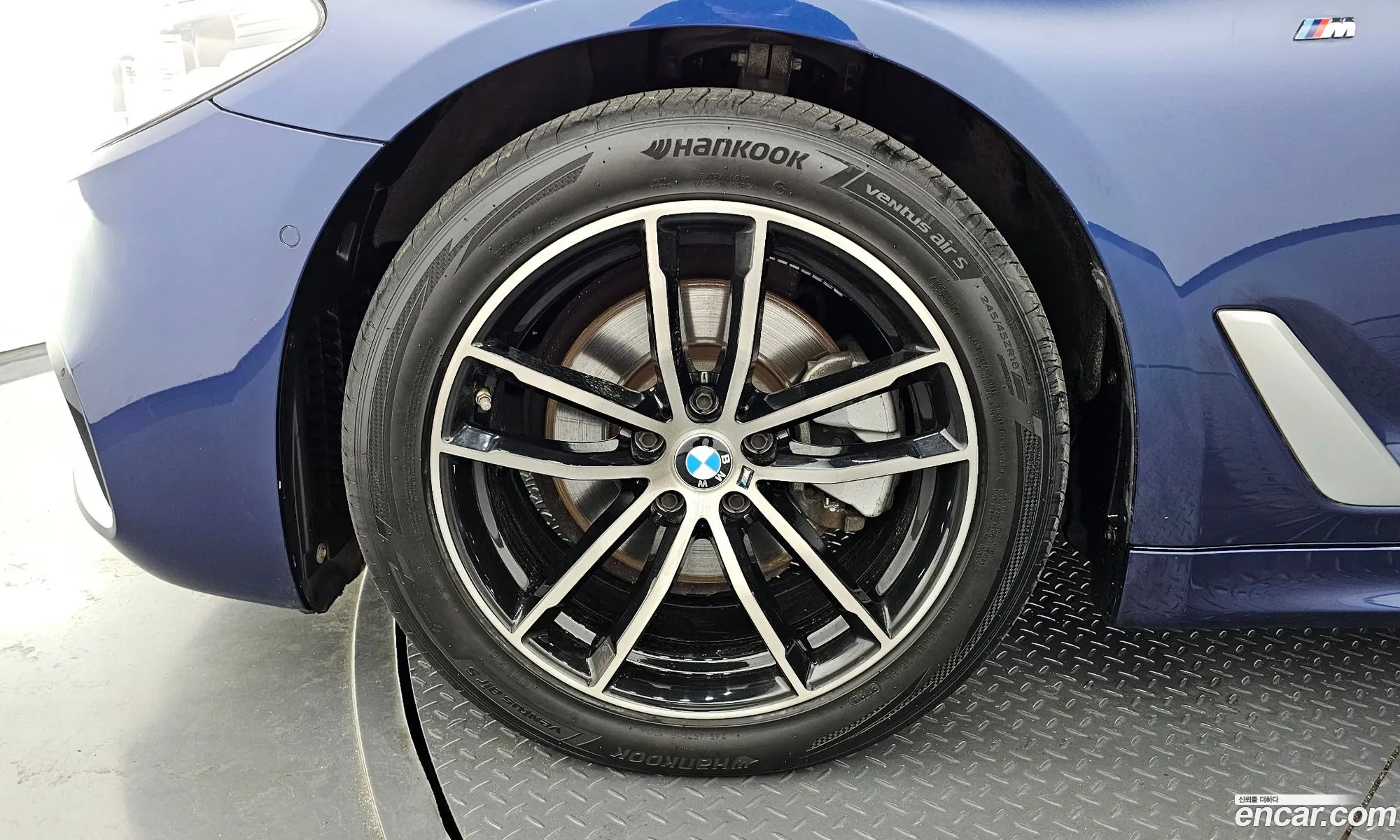 BMW 5 Series G30 520D xDrive M Sport Plus - фотография 7166833