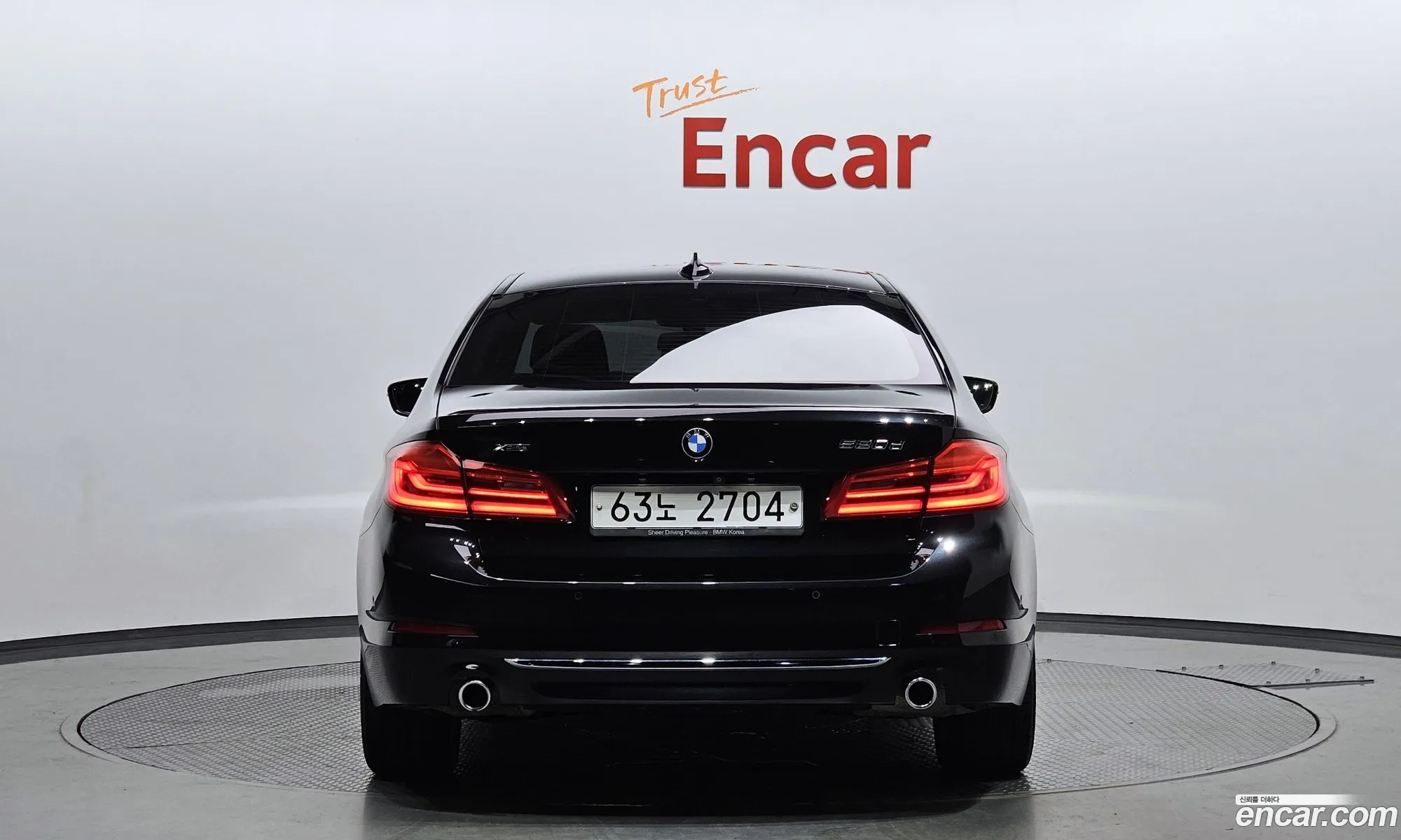 BMW 5 Series G30 520D xDrive Luxury Plus - фотография 7212130