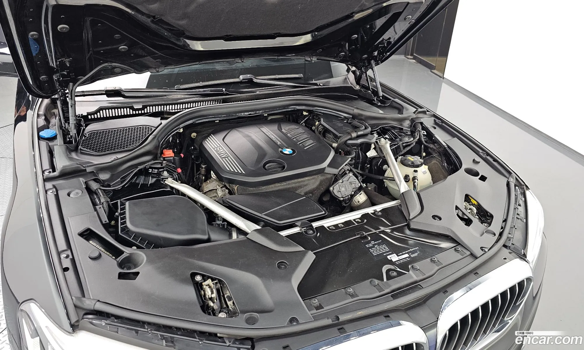 BMW 5 Series G30 520D xDrive Luxury Plus - фотография 7212132