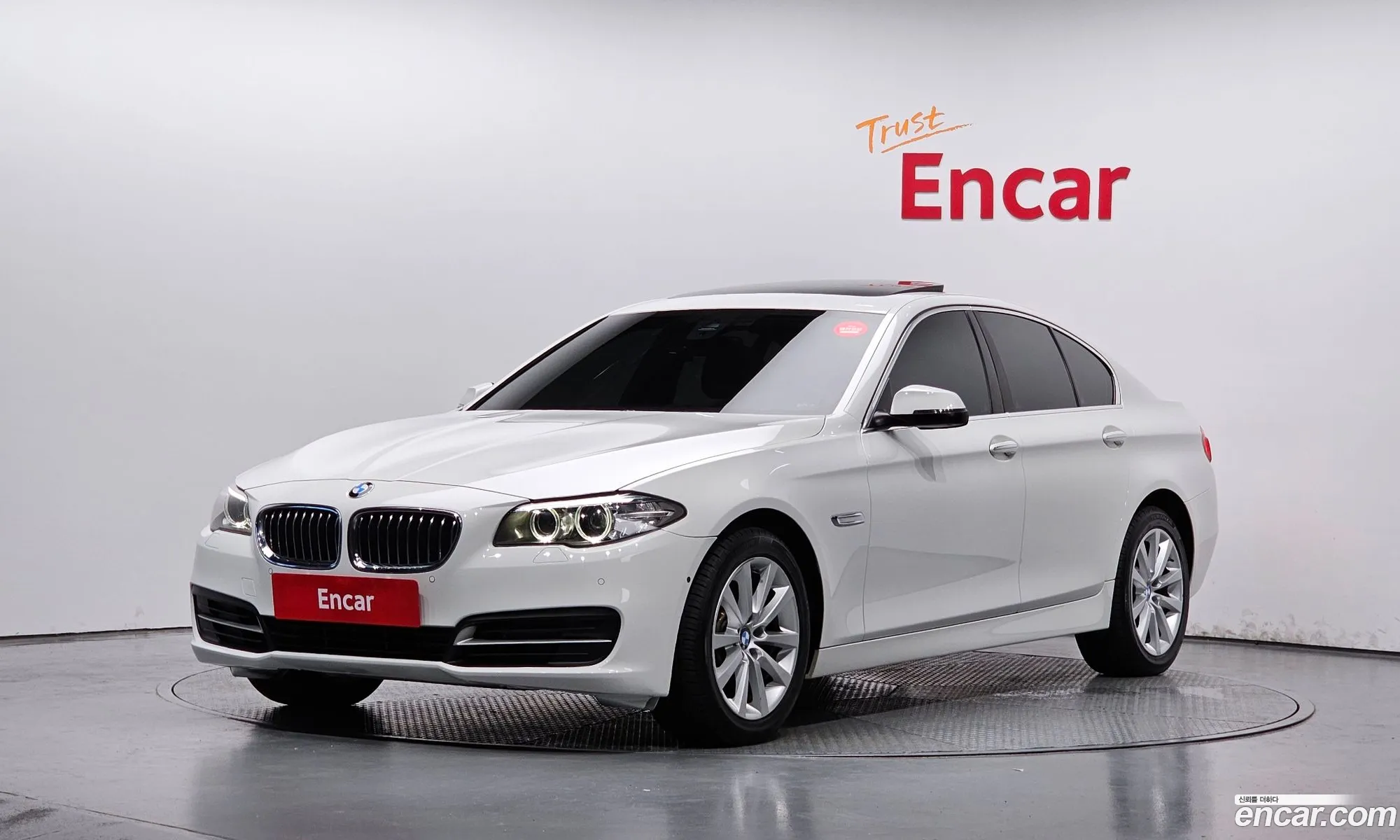 BMW 5 Series F10 528I - фотография 7212092